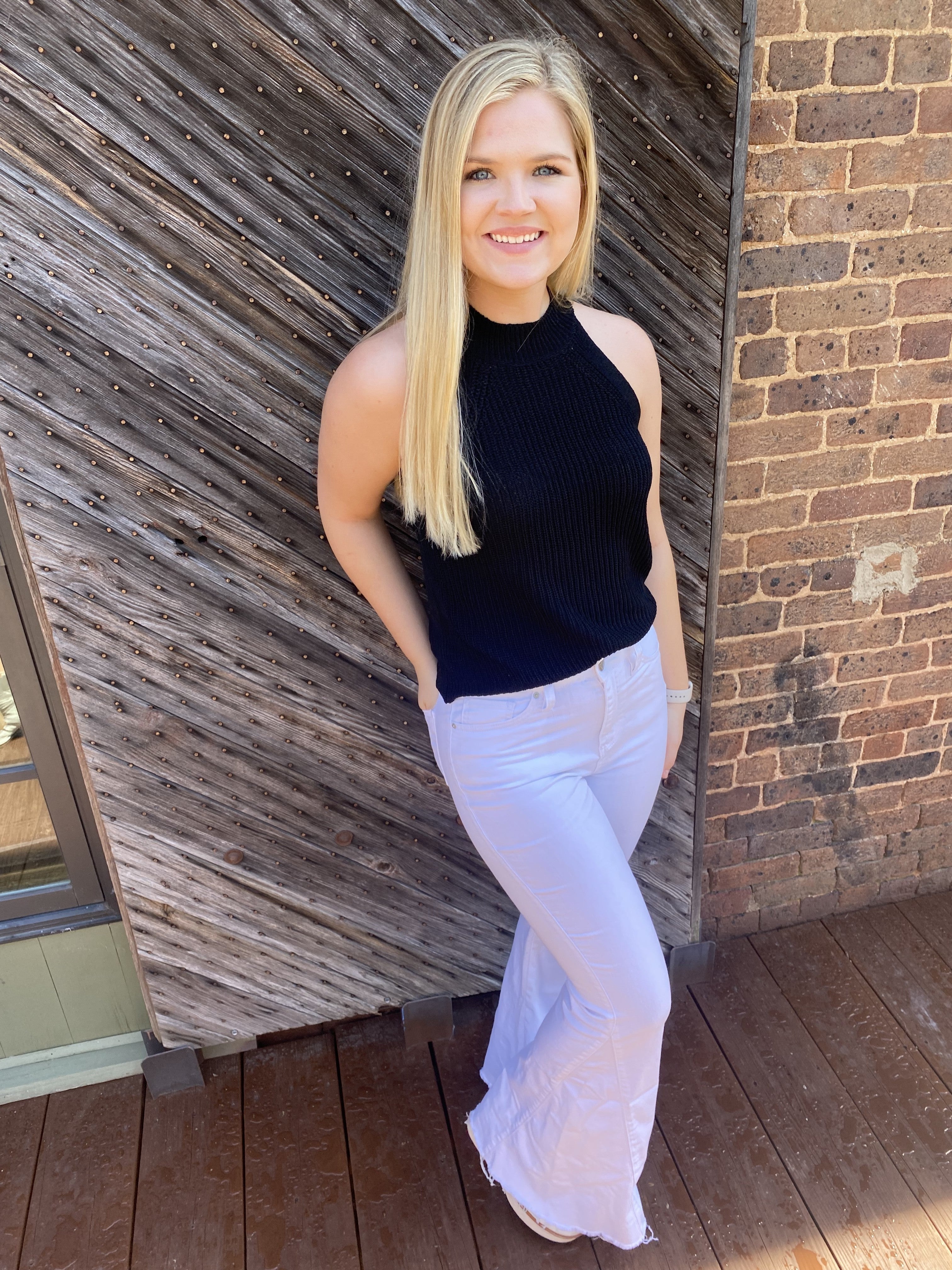 VIBRANT FLARE JEANS- WHITE | A Dream 
