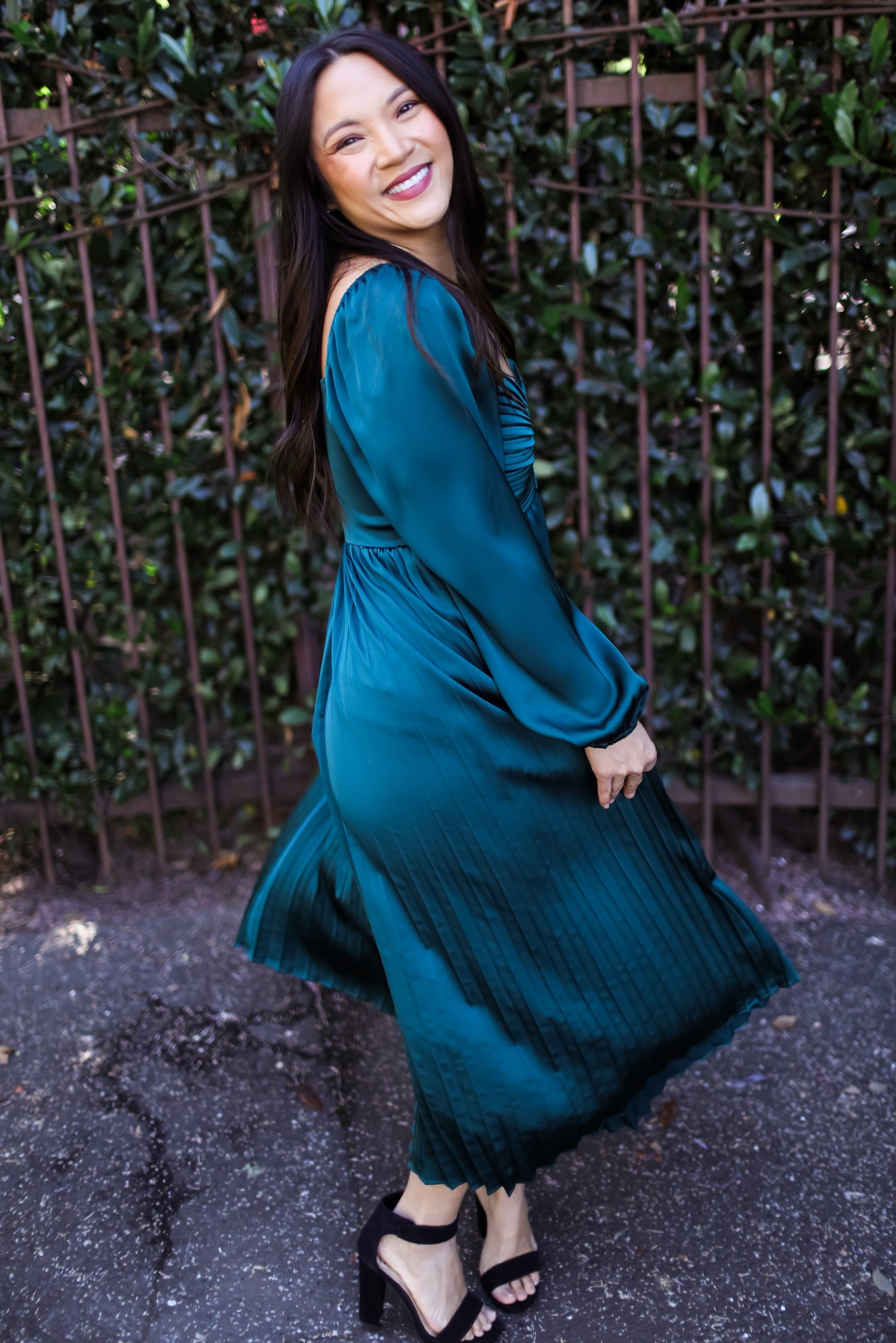 Emprie Waist Pleated Midi Dress *Final Sale* | Fun & Eclectic Dresses,  Tops, Shoes, Jewelry, Clothing