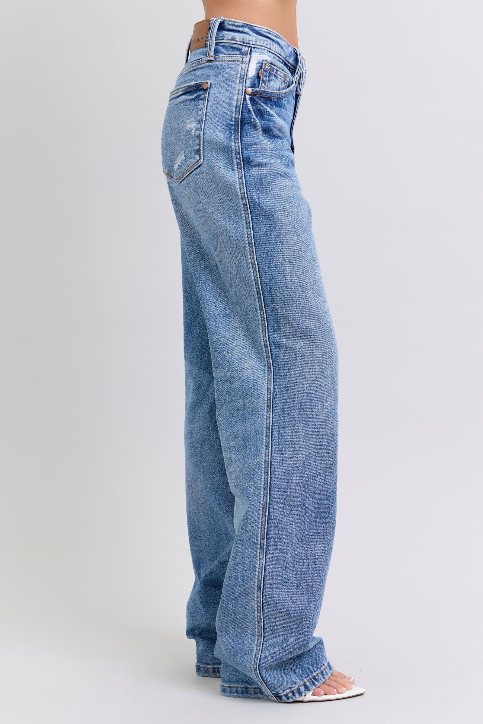 JUDY BLUE HI WAIST RIGID MAGIC CRISS-CROSS W/B, DESTROY & KNEE RIP