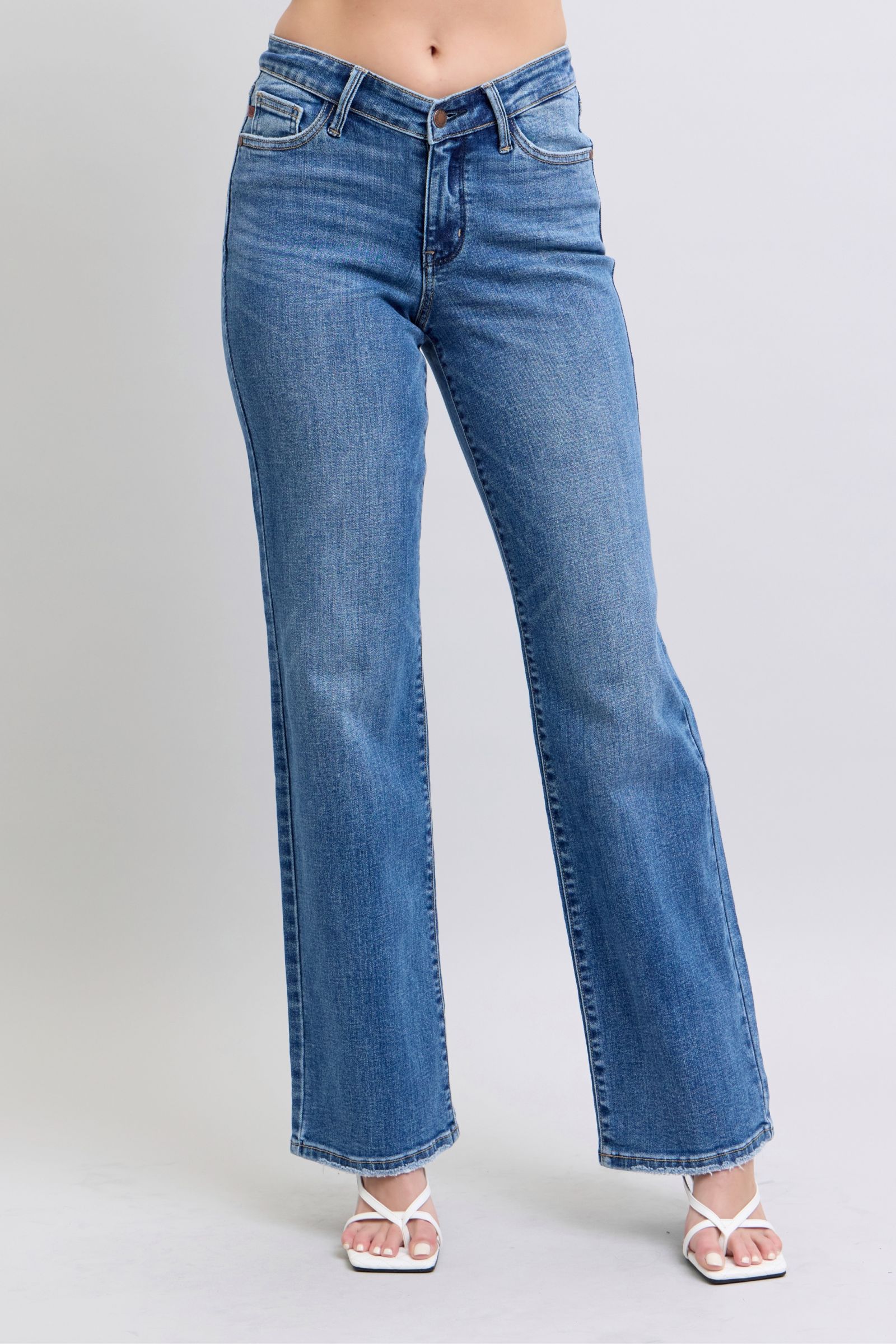 Judy Blue HW V-Front WB Vintage Wash Straight Fit Jeans