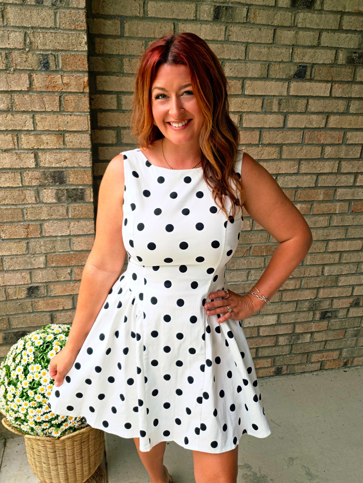 black and cream polka dot dress Self-portrait Women's Satin Midi - Ivory/Cream - Size 0 US/ 4 UK and a zip closure at the back for added convenience Cream & Black Open Back