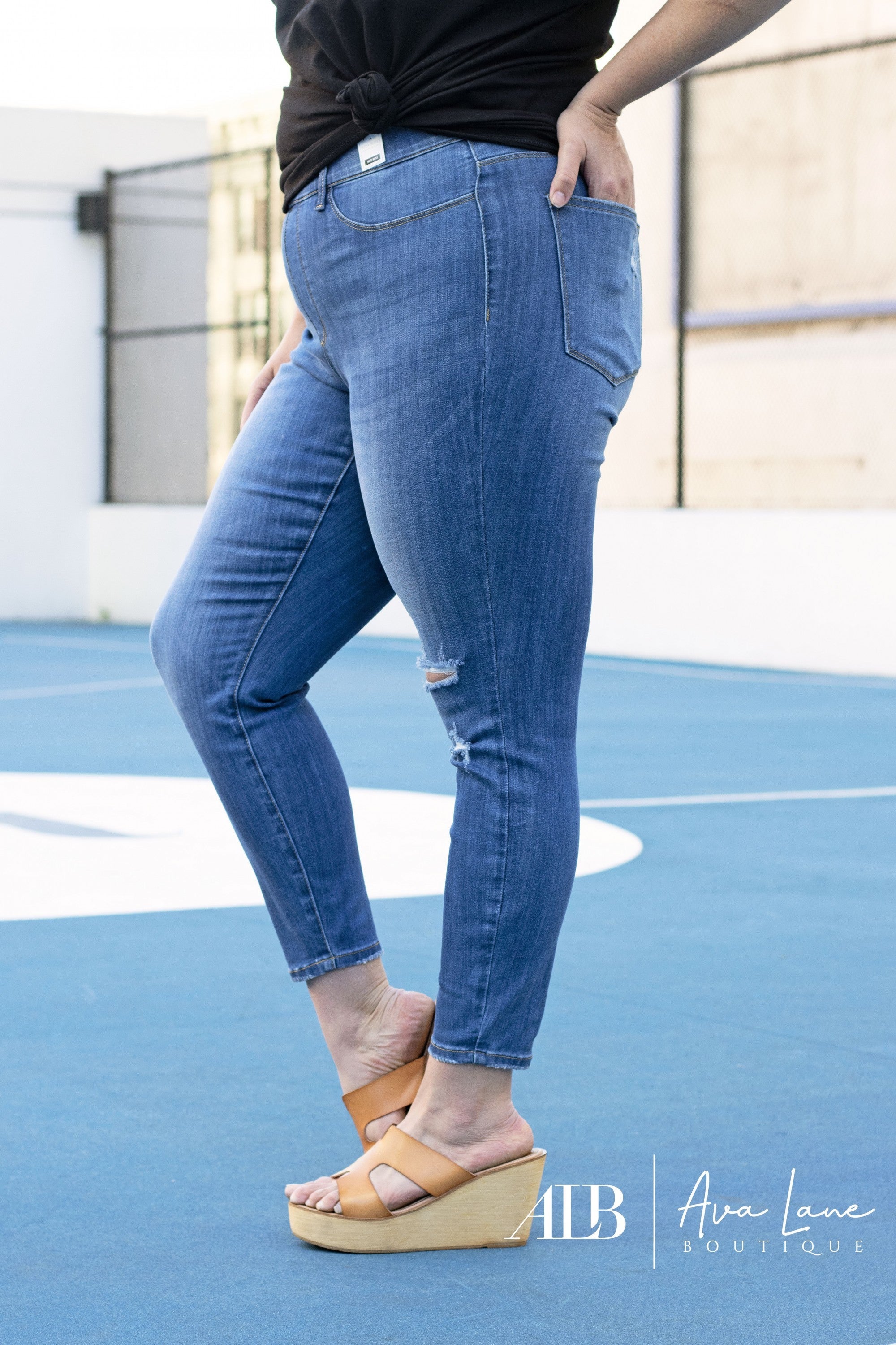 Judy Blue Bop It Pull On Mid-Rise 