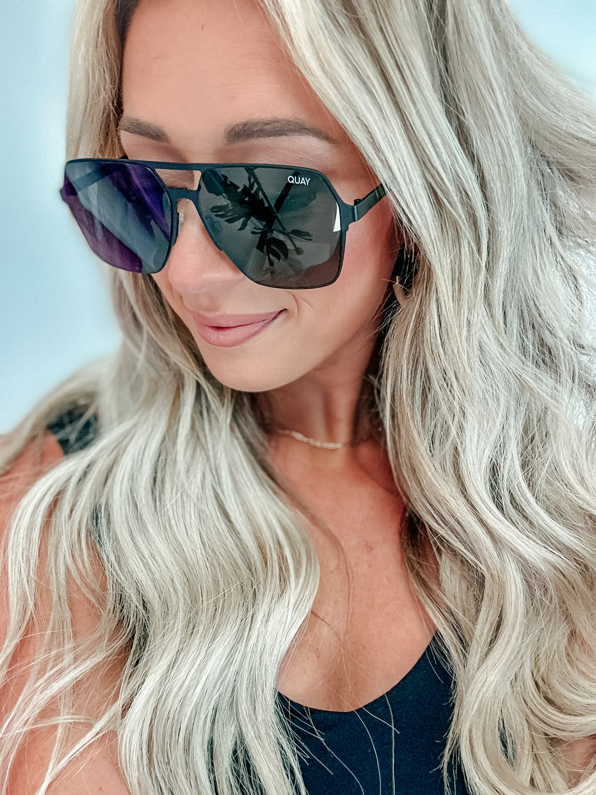 Quay BackStage Pass Matte Black Polarized | Bird & Co display picture 2