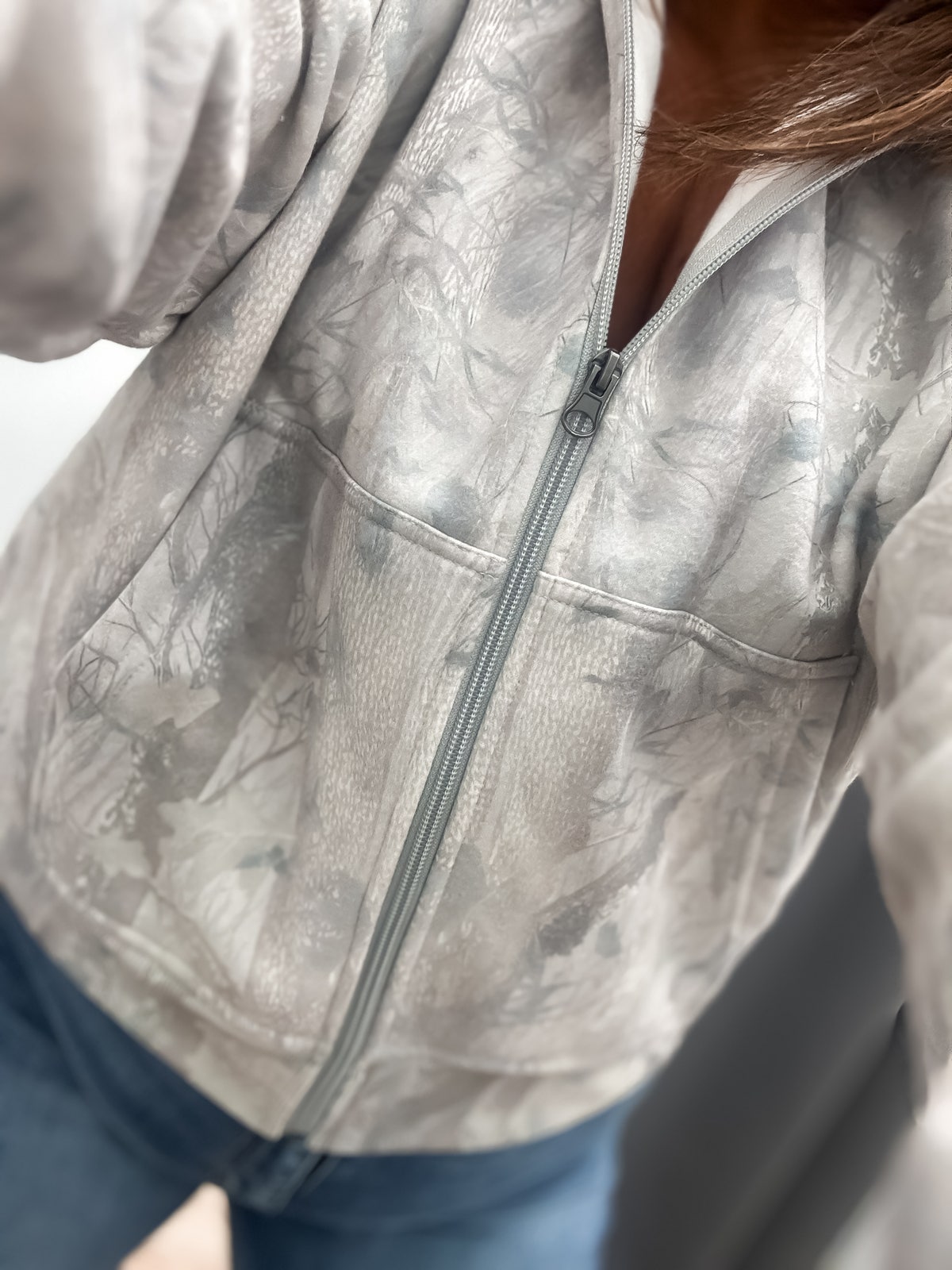 BIRDIE Full Zip Camo Jacket in Gray | Bird & Co
