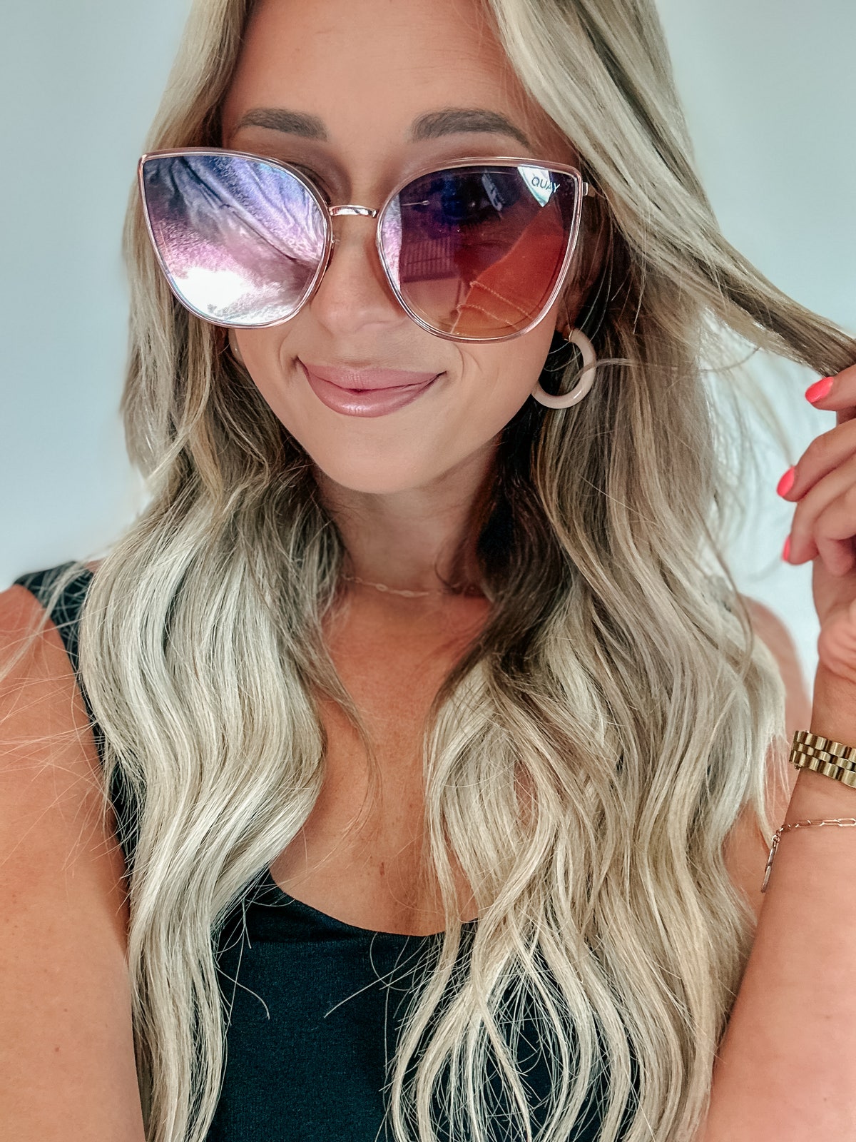 Quay Flat Out Sunglasses Quay Australia Flat Out Sunglasses Black Oversized Cat Eye  main image 4