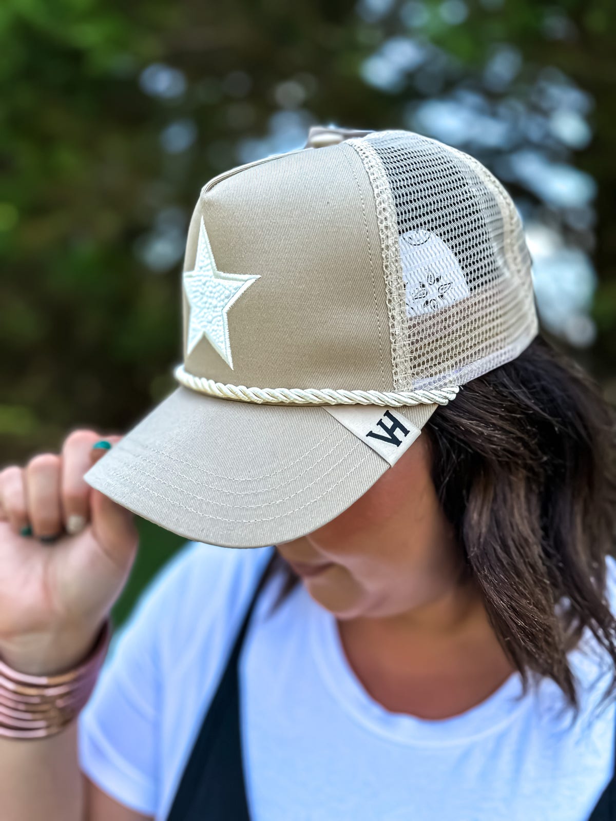 Vintage Havana Beige Pearl Star Legend Hat | Bird & Co display picture 2
