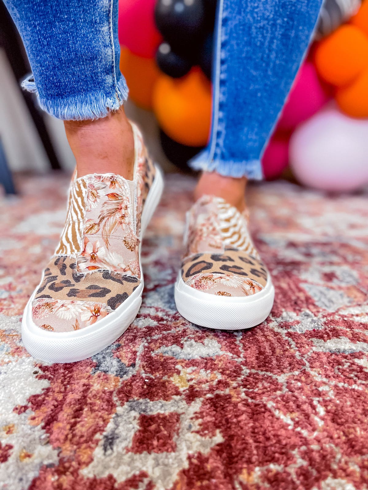 Blowfish Taupe Tropic Natural Kitty Maddox Bird Co