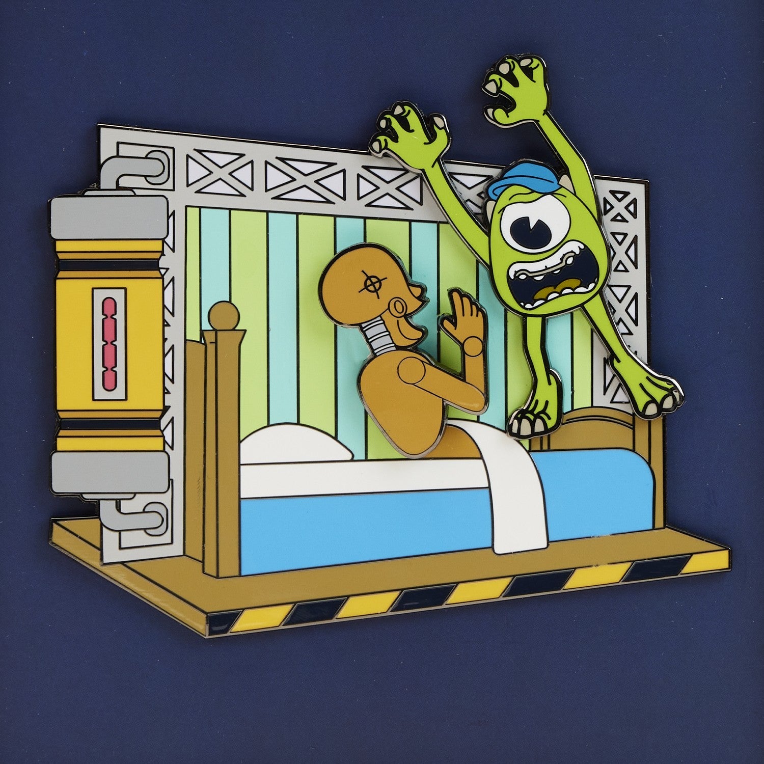 PIXAR MONSTERS UNIVERSITY SCARE GAMES 3 INCH COLLECTOR BOX