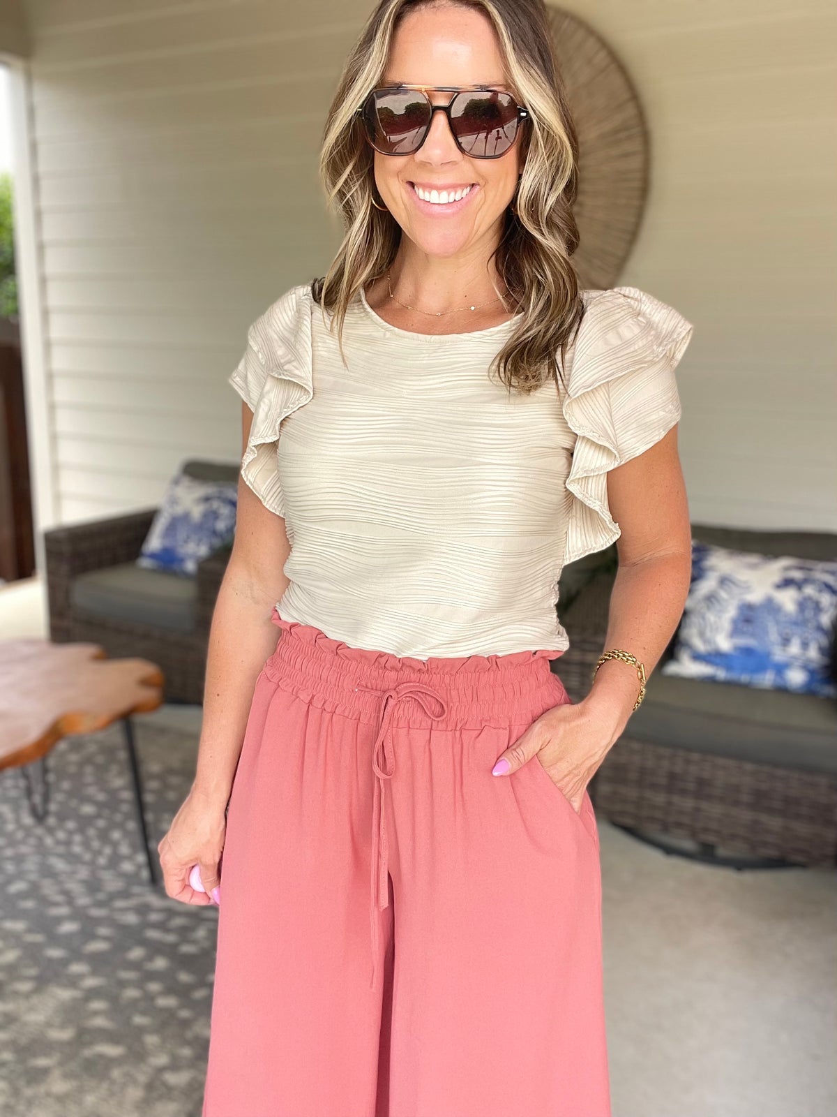 Textured Round Neck Cap Sleeve Top