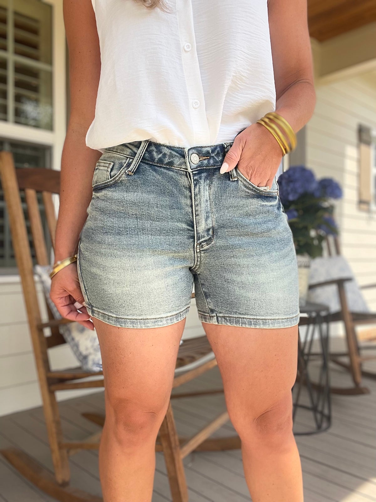 Judy Blue Full Size V-Front Vintage Wash Shorts Plus Size