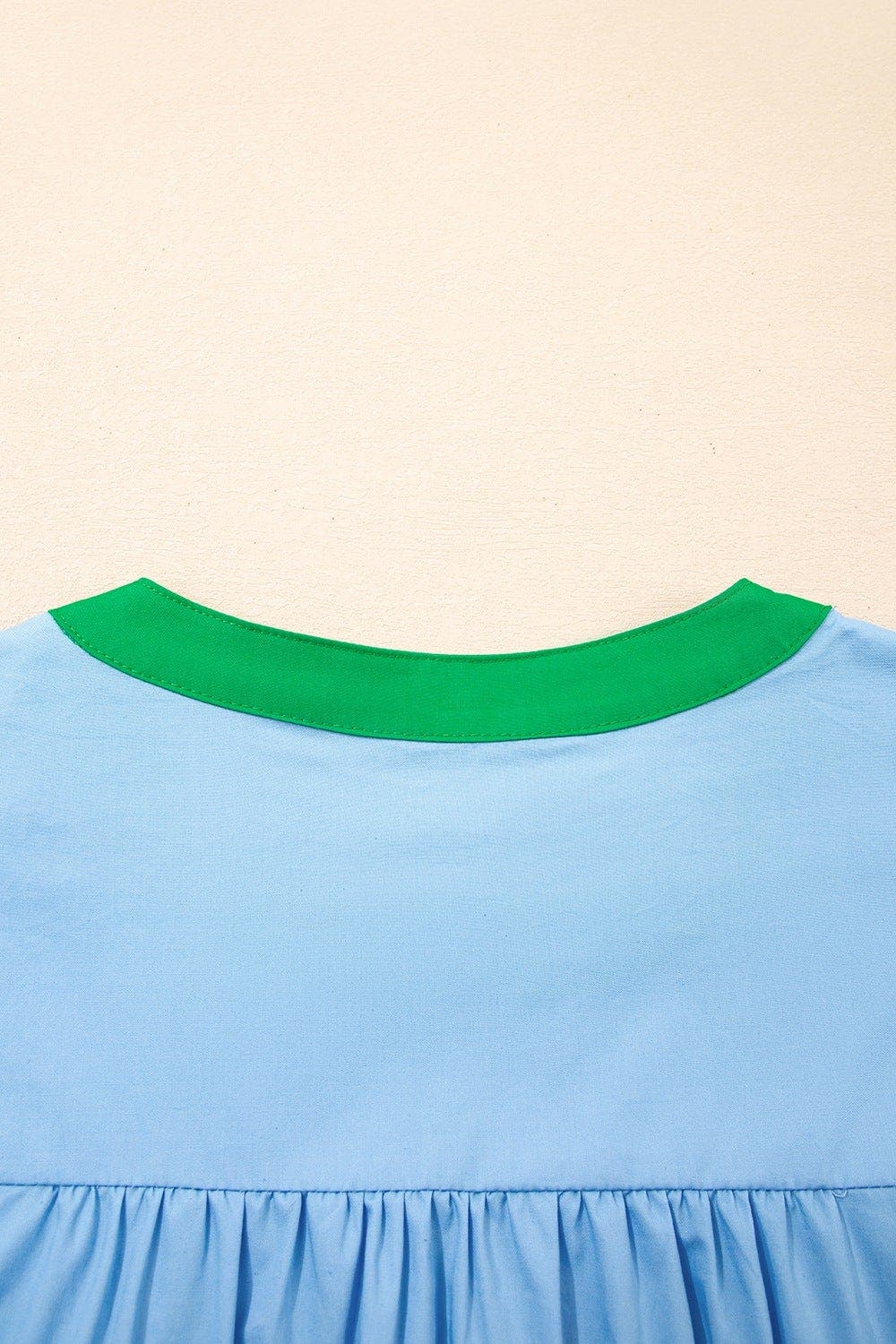 Contrast Notched Neck Frilly Detail Short Sleeve Blouse