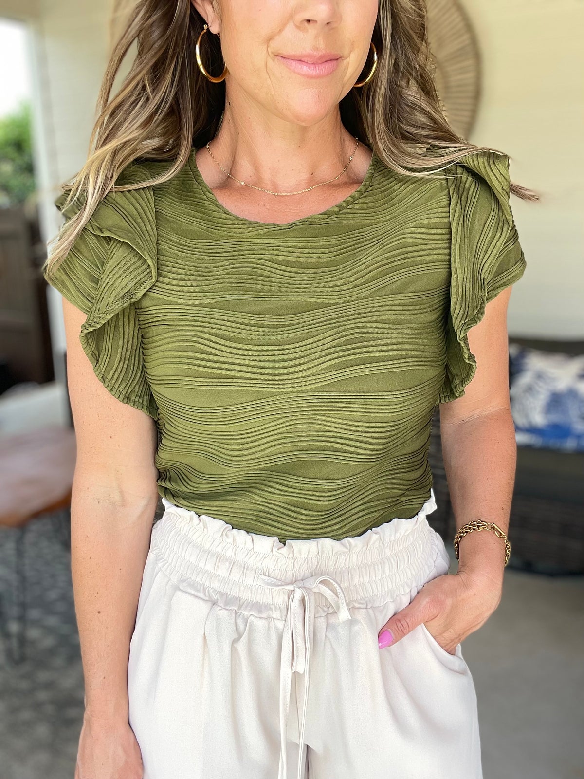 Textured Round Neck Cap Sleeve Top