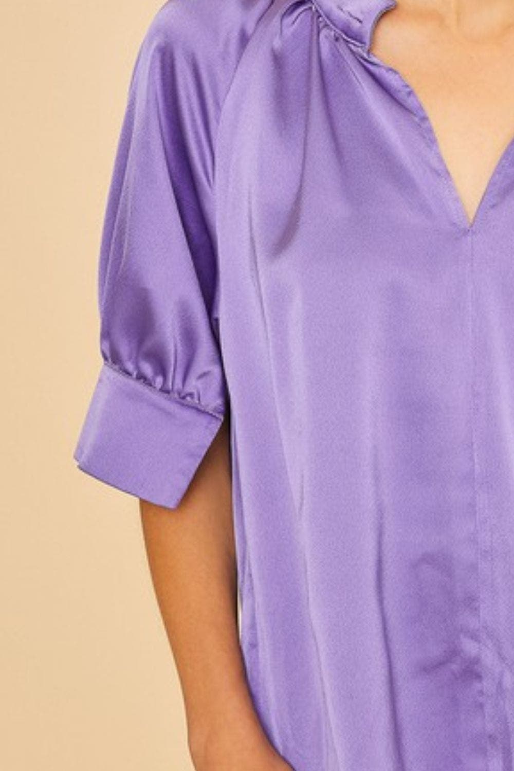 Annie Wear Multi Color Printed V-Neck Open Woven Blouse Top