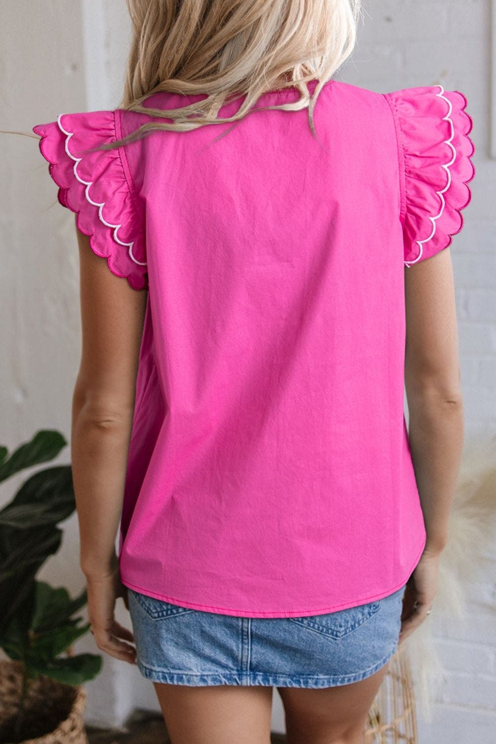 Contrast Scallop Trim Layered Short Sleeve V Neck Blouse