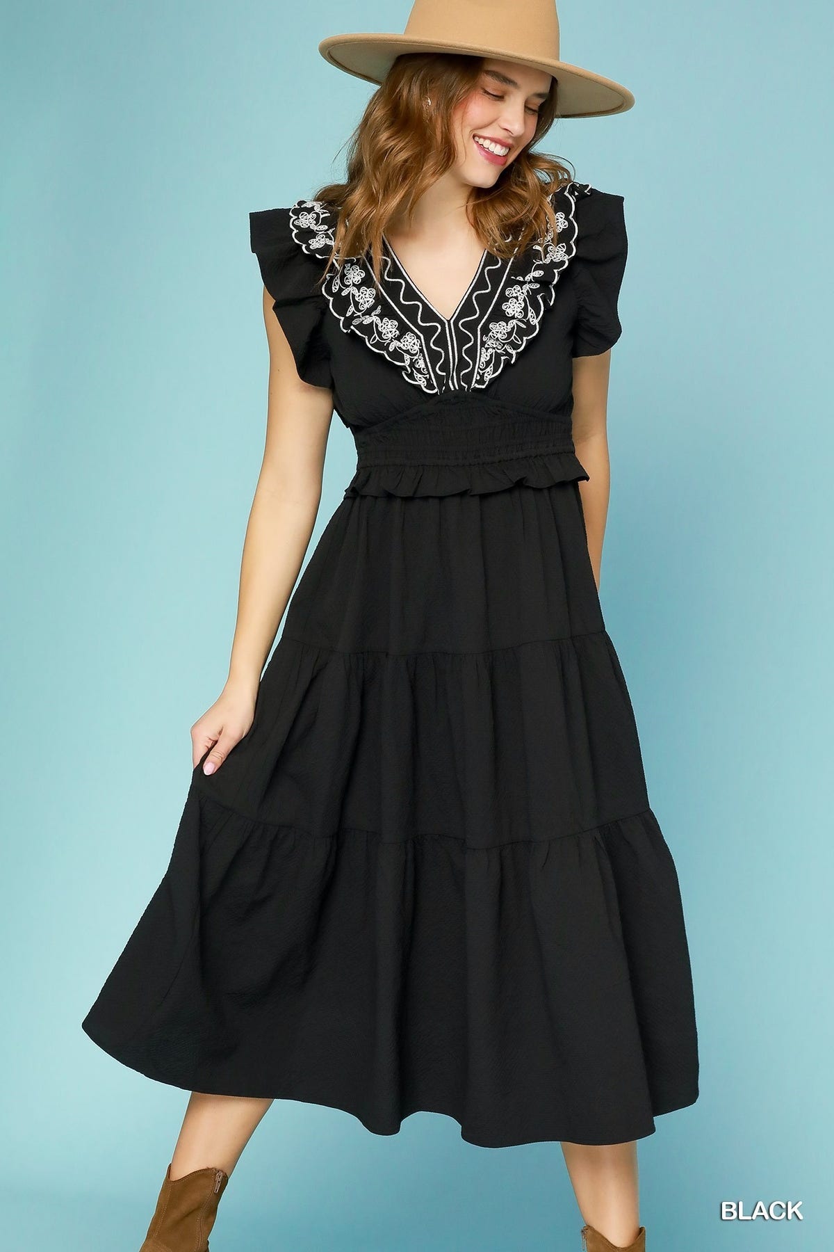 umgee embroidered dress Umgee embroidered dress sage green L main image 0