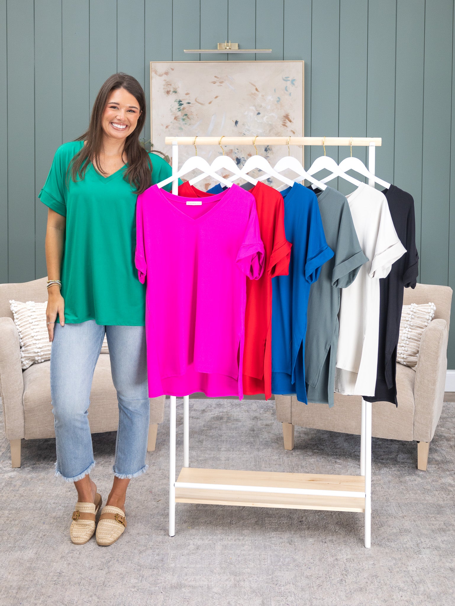 売れ筋商品|||ダナ キャラン ニューヨーク カットソー トップス レディース Women's Seamed-Front V-Neck Curved-Hem Linen Blouse Black V Neck Top With Hardware And Ruched Detail | Blouse | Donna