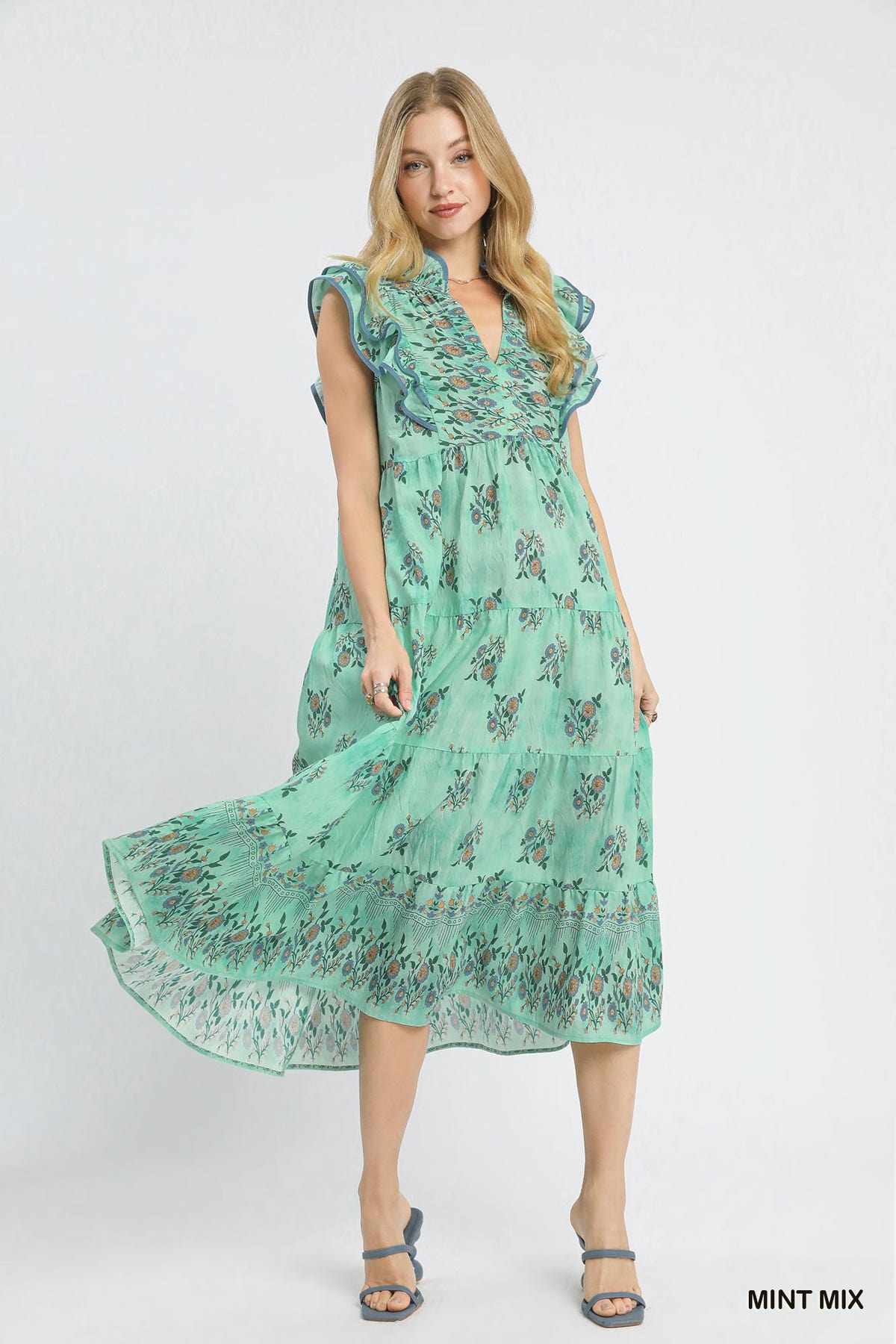 umgee tiered midi dress with ruffled sleeves Umgee Textured Tiered Midi Dress - Design B