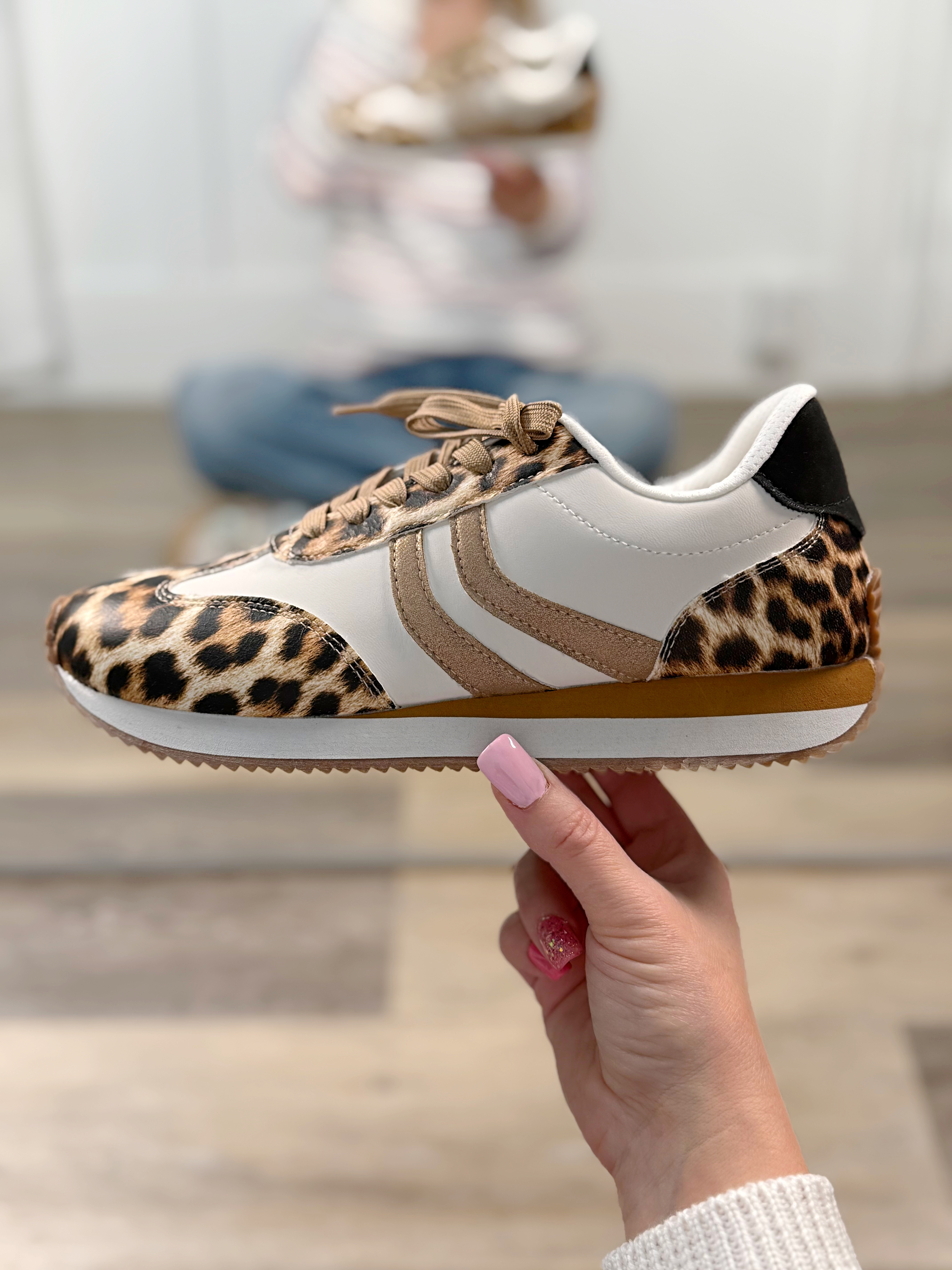 Sandali Corky’s Rumor Has It Donna – Bianco Metallizzato – Taglia 8 – Nuovi Con Etichette