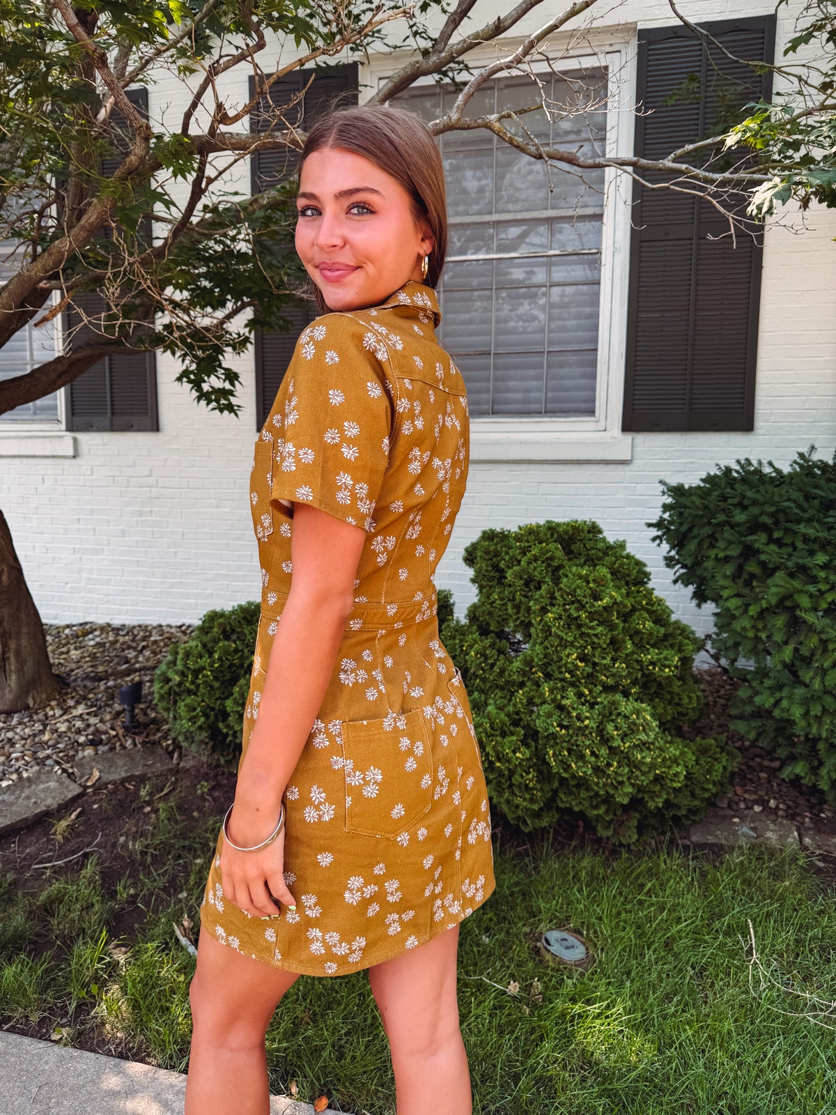 GOLDEN GIRL FLORAL DRESS *Final Sale* | Shop Fira Boutique | Effortless  Affordable Clothing For Women