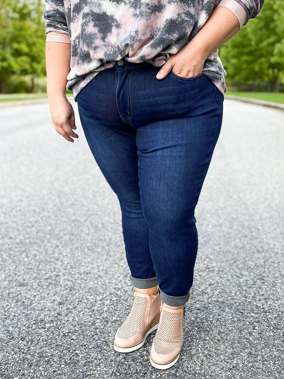 plus size skinny jeans with ankle boots