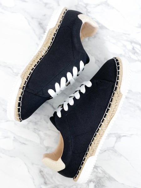 Can t Miss Bargains on Women s Converse X Miley Cyrus Chuck Taylor Can t Miss Bargains on Women s Converse X Miley Cyrus Chuck Taylor