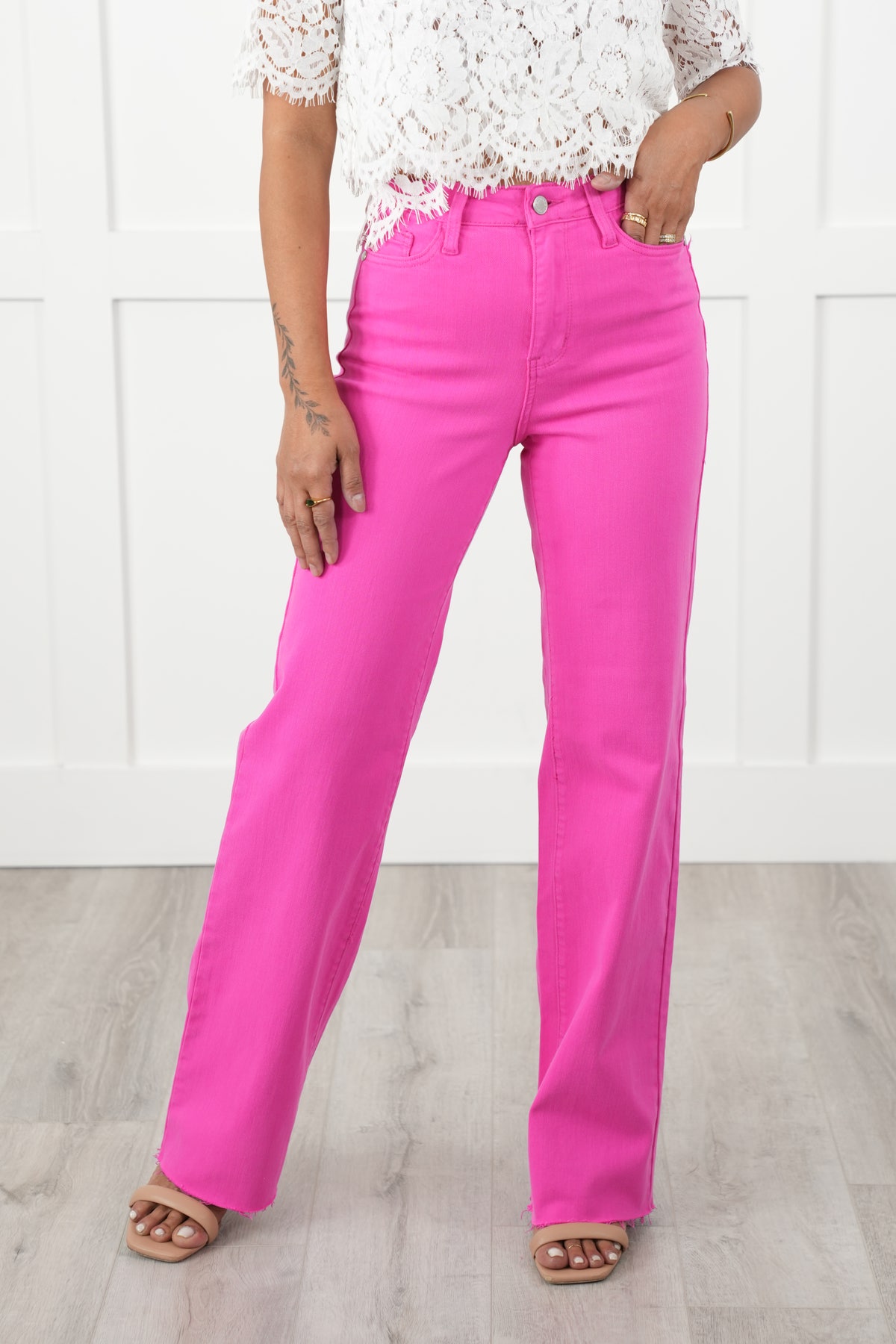 Judy Blue All the Heart Eyes High Rise Hot Pink 90's