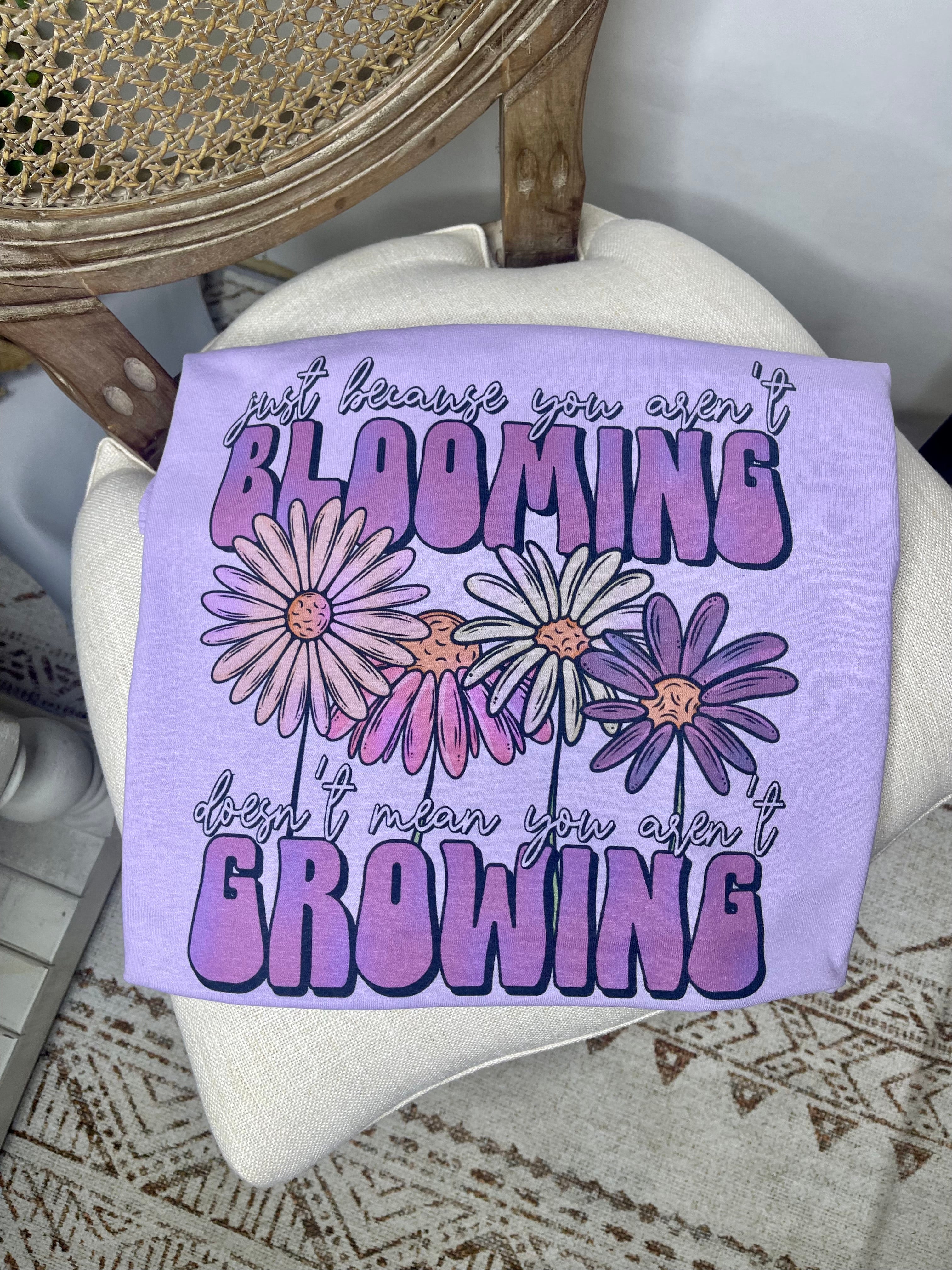 Blooming (Tee)