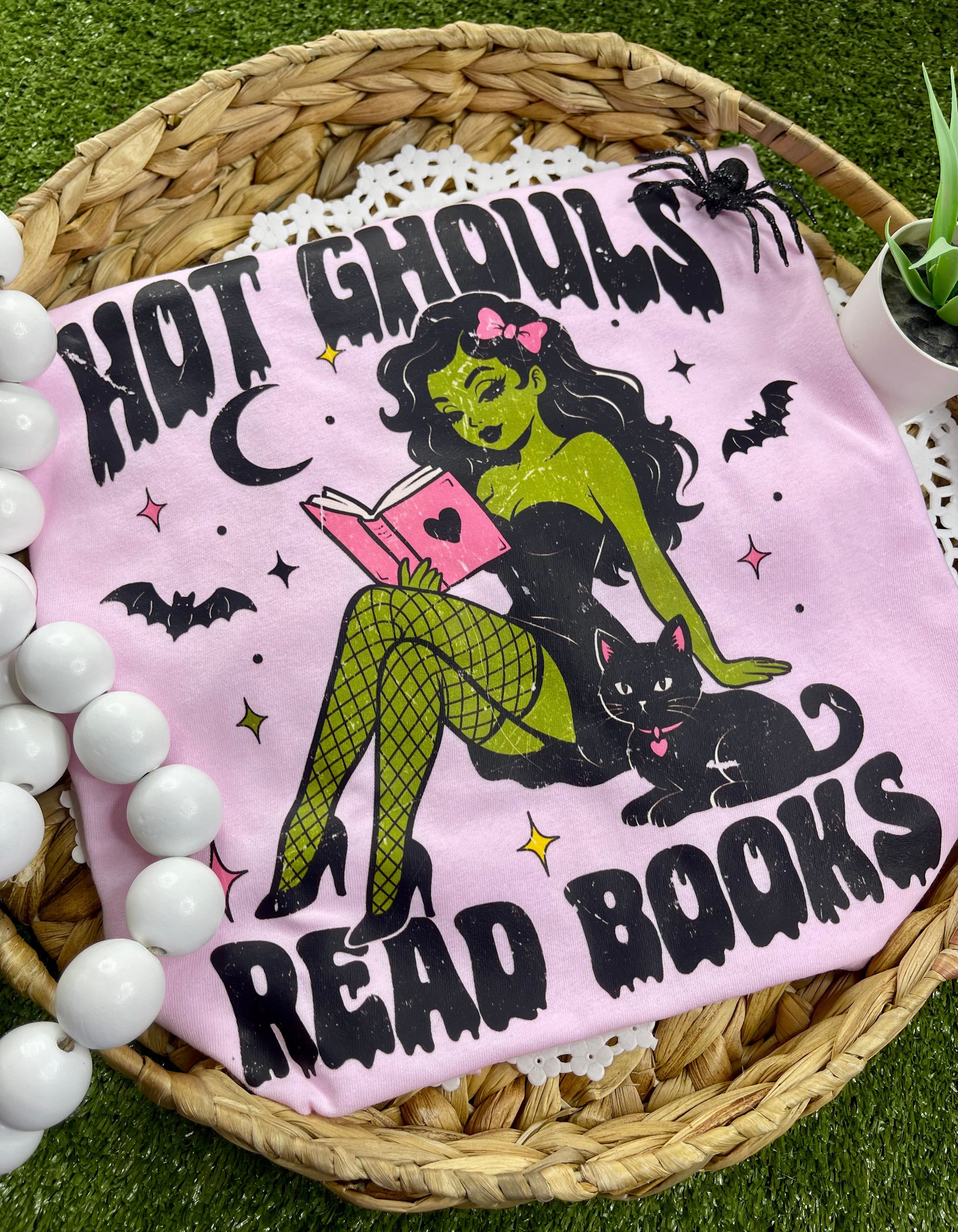 Hot Ghouls Read Books