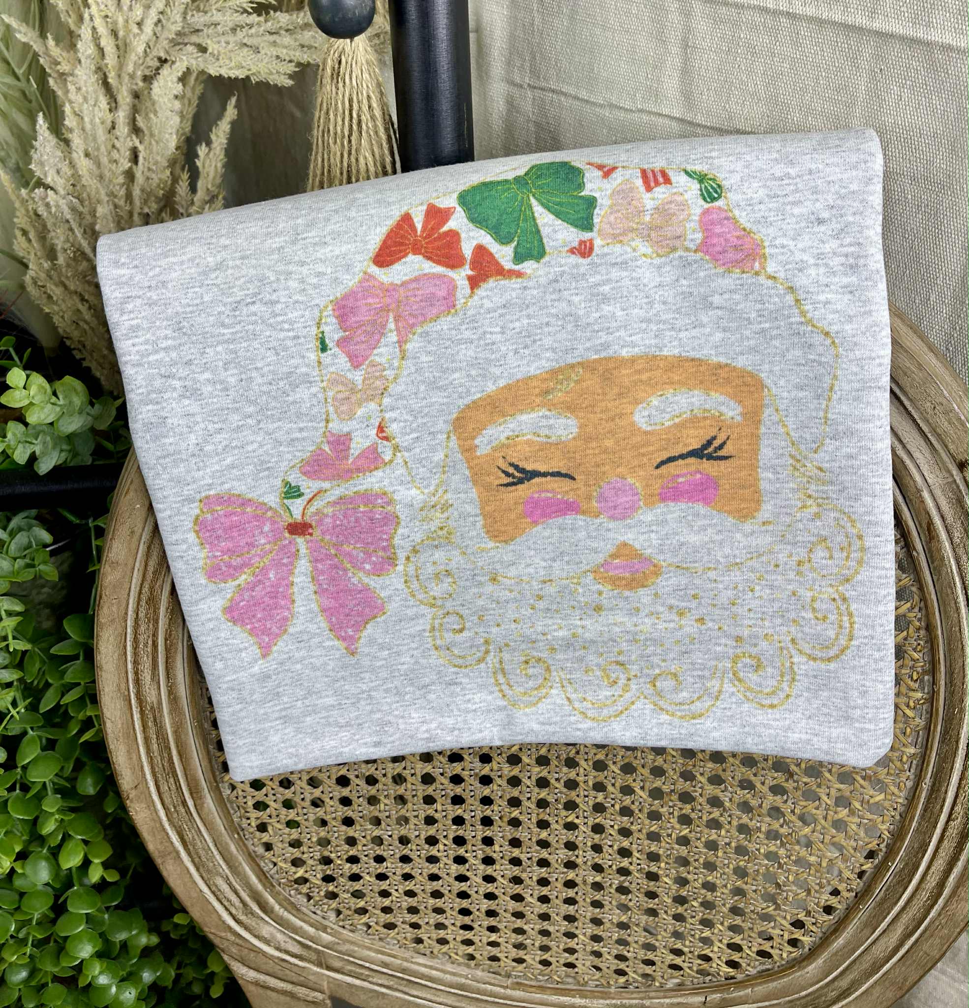 Santa With Bow Hat (Tee)