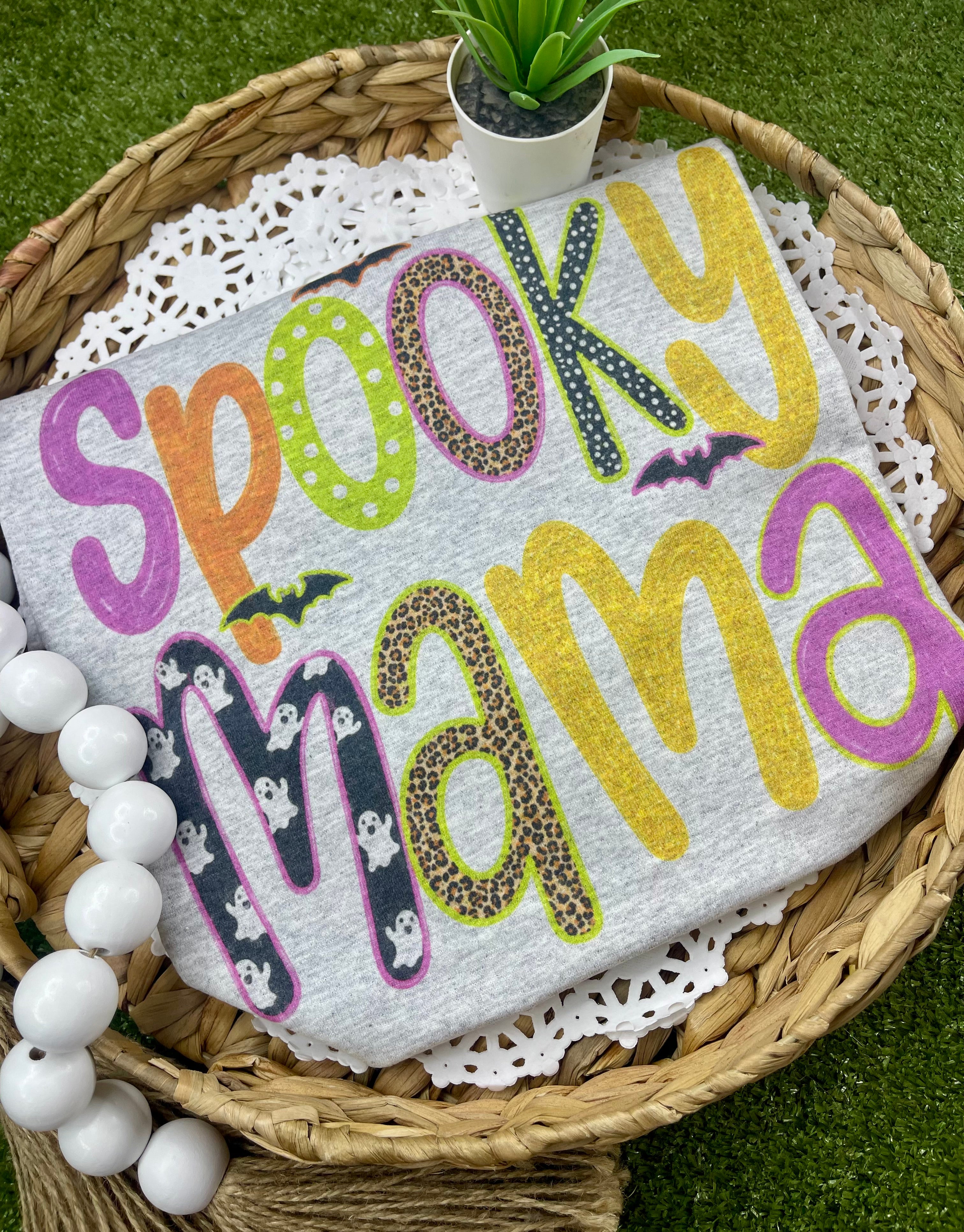 Spooky Mama (Tee)