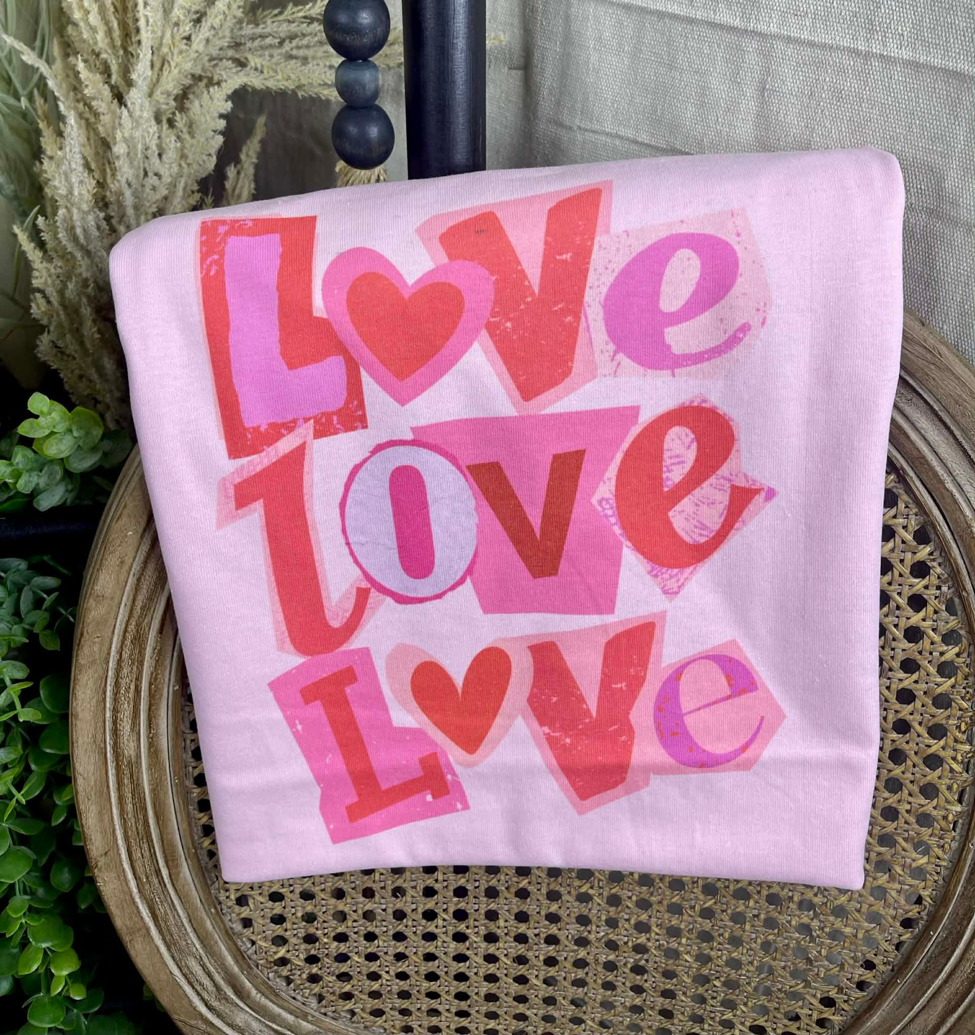 Love Love Love (Tee)