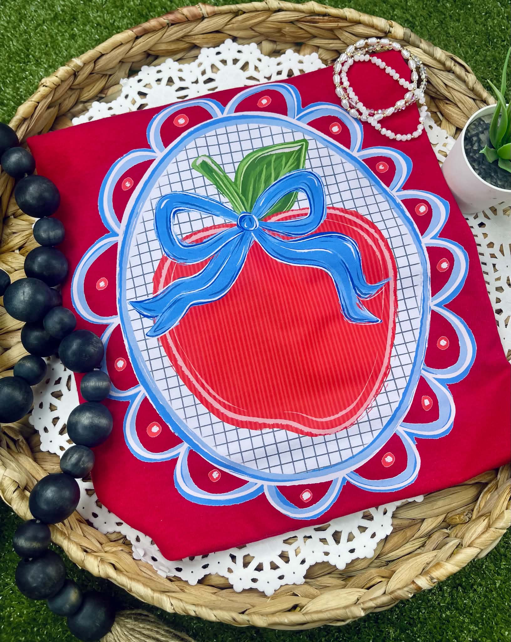 Apple and Bow