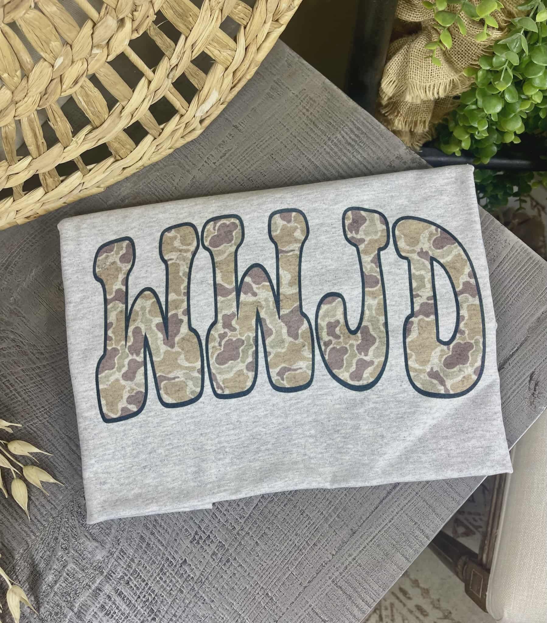 WWJD Camo (Tee)