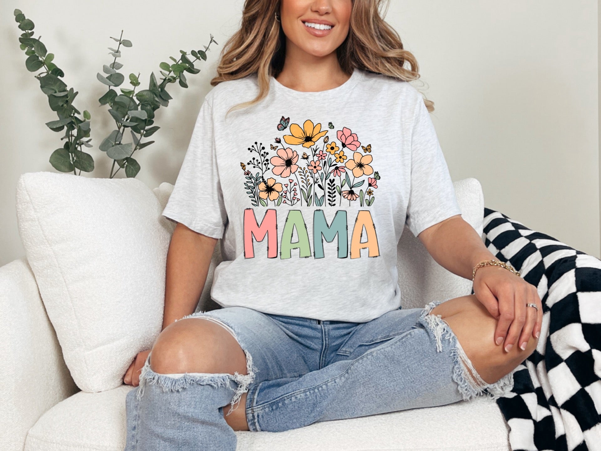 Mama Wildflowers (Tee)