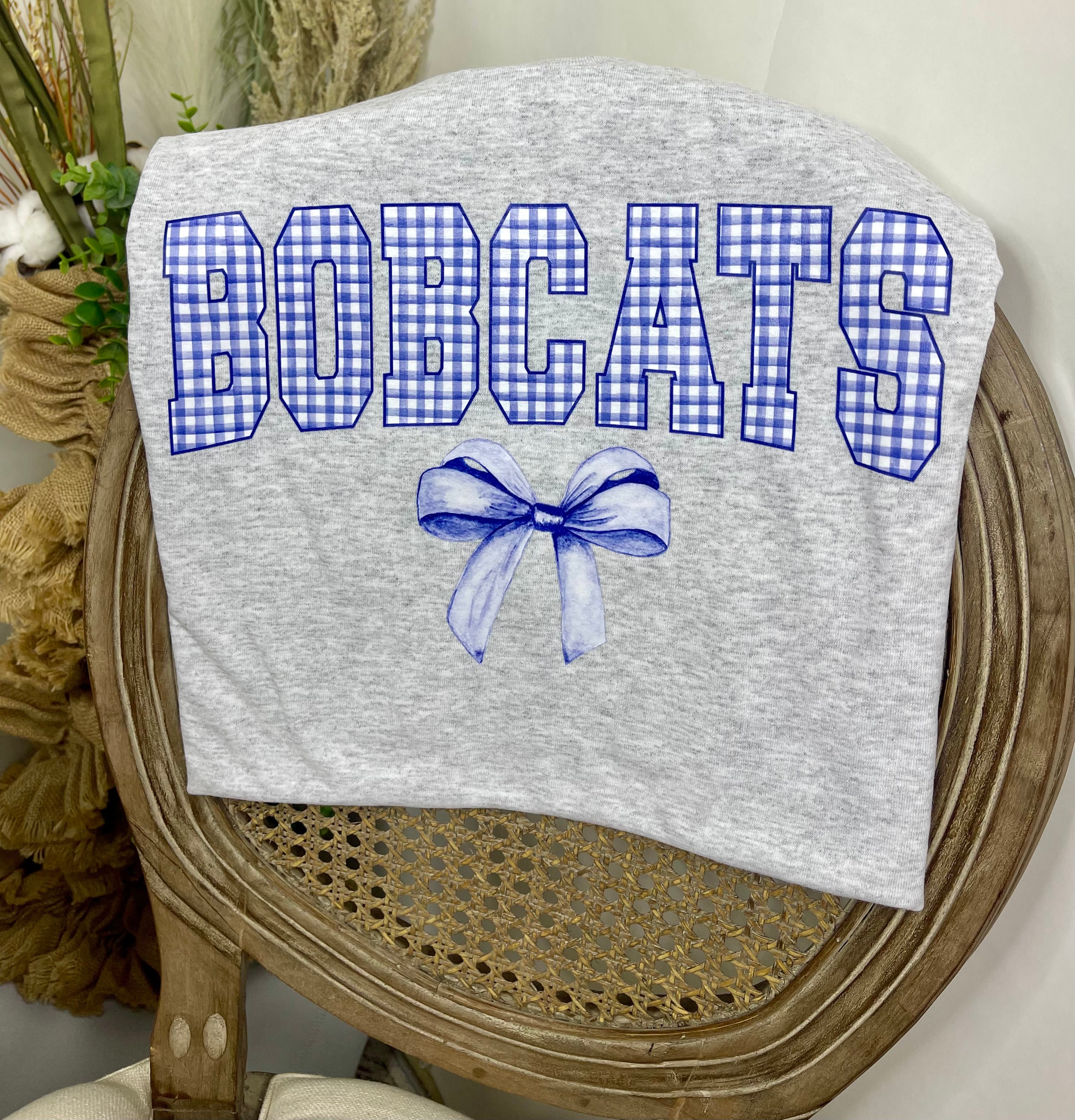 Bobcat Watercolor Bow (Tee)