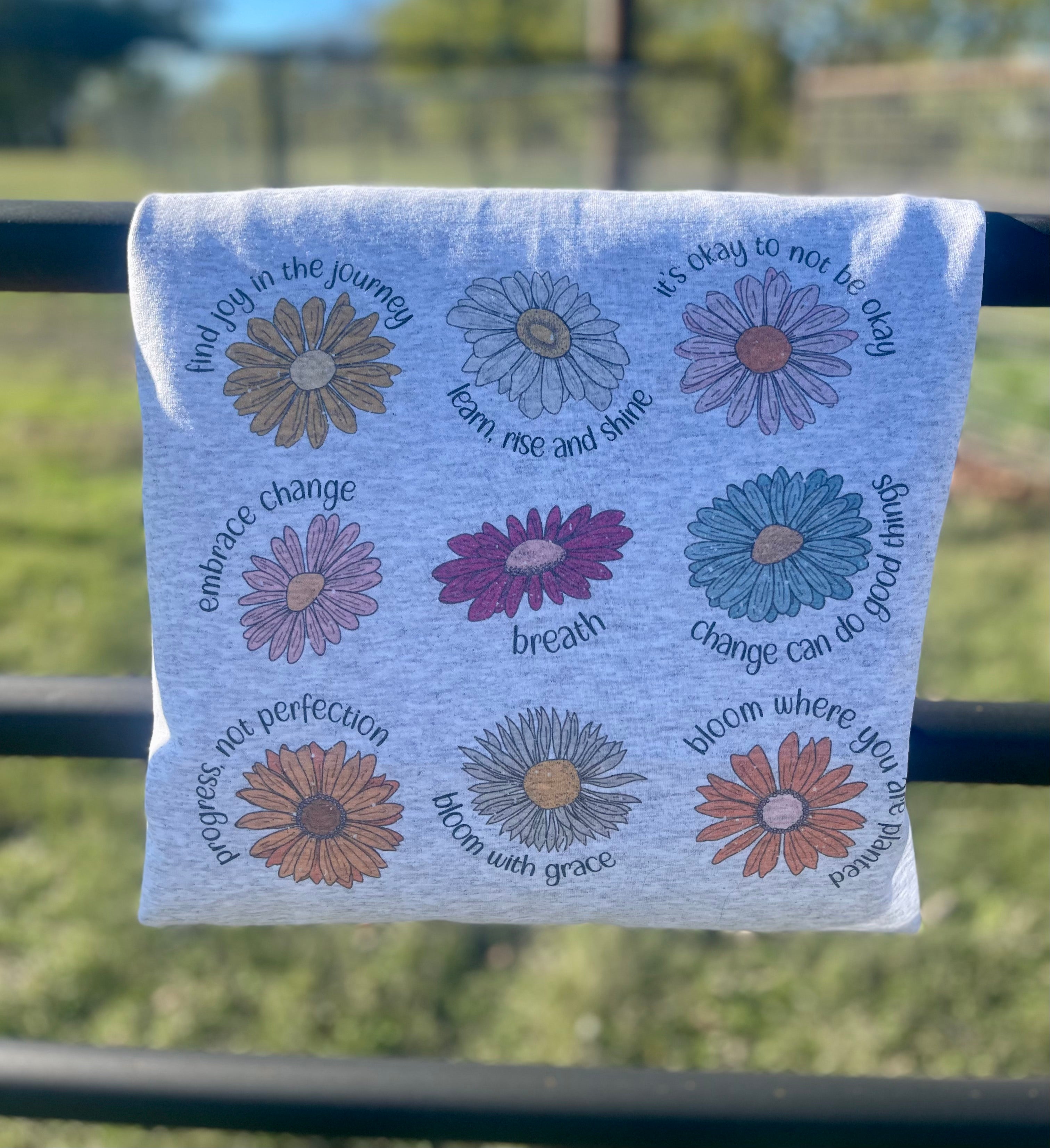 Inspiration Flowers (Tee)