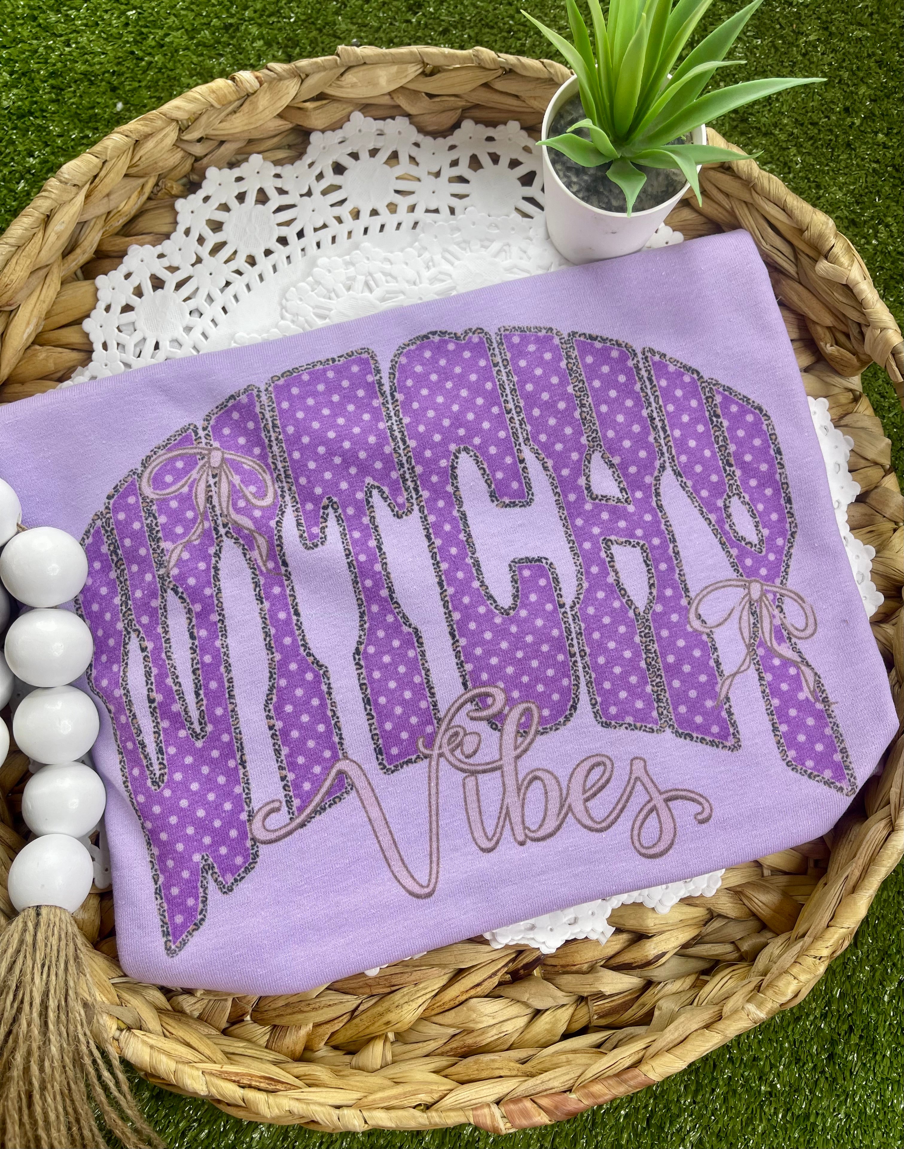 Witchy Vibes (Tee)