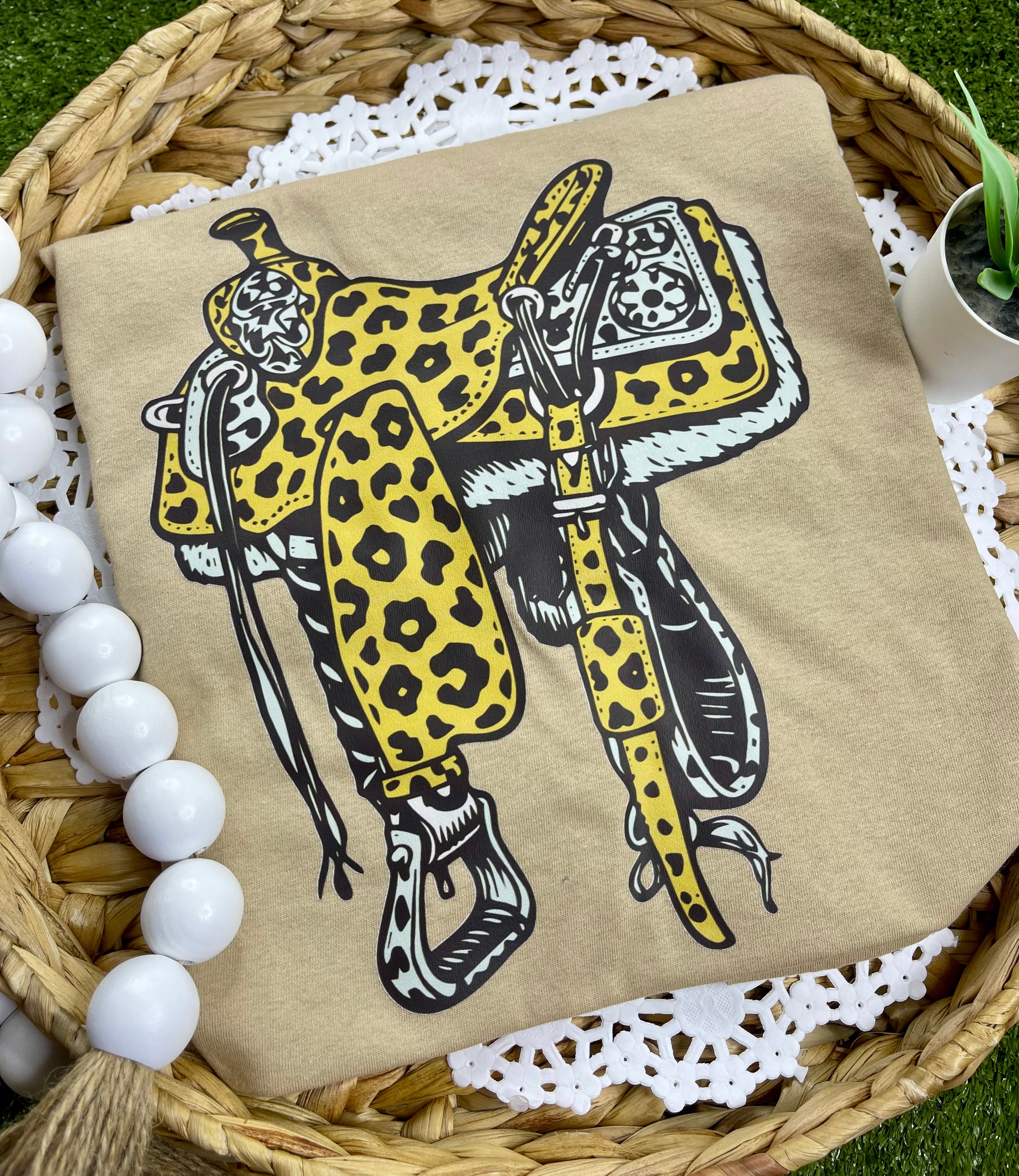 Leopard Saddle