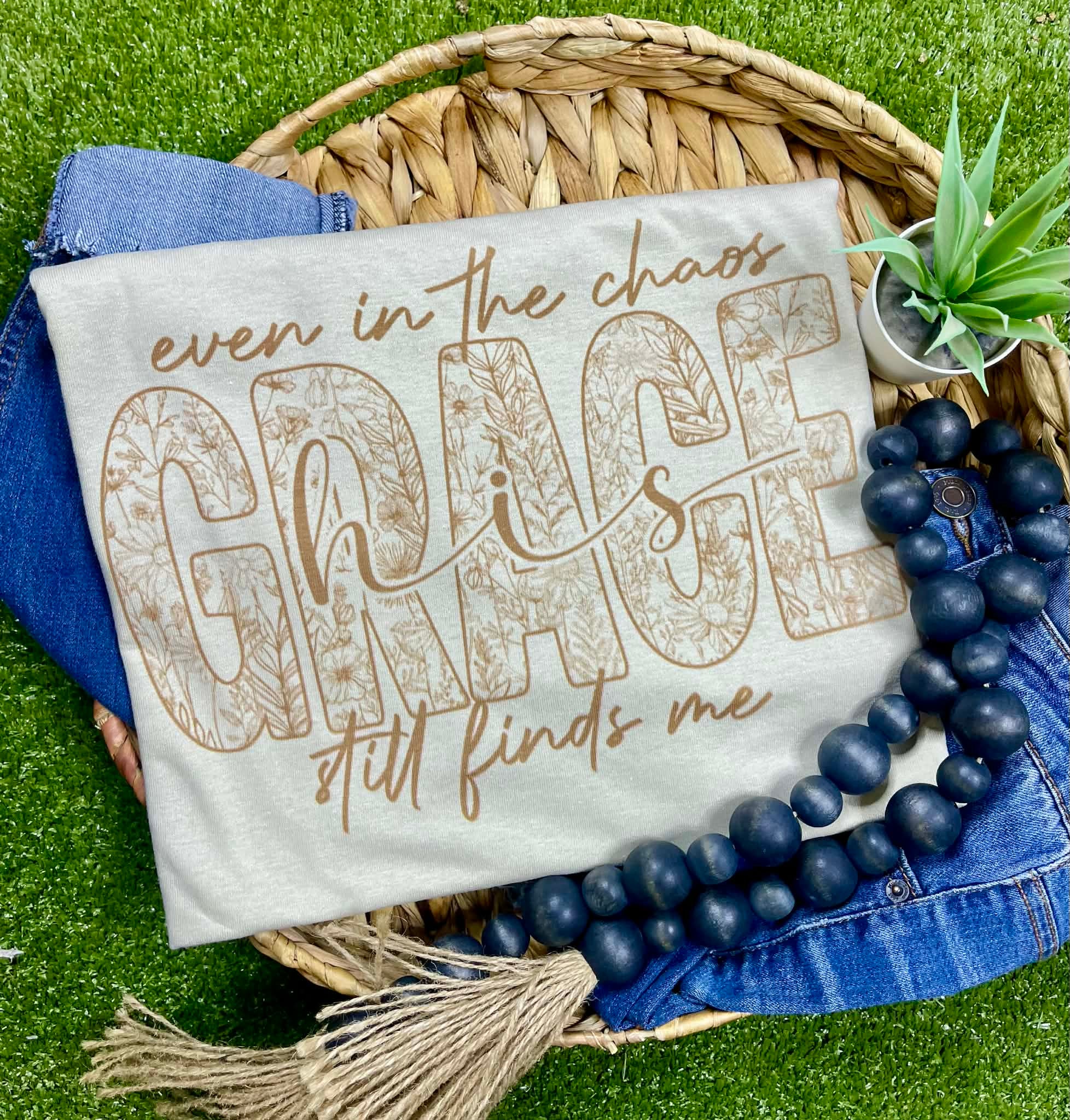Even in the chaos (Tee)