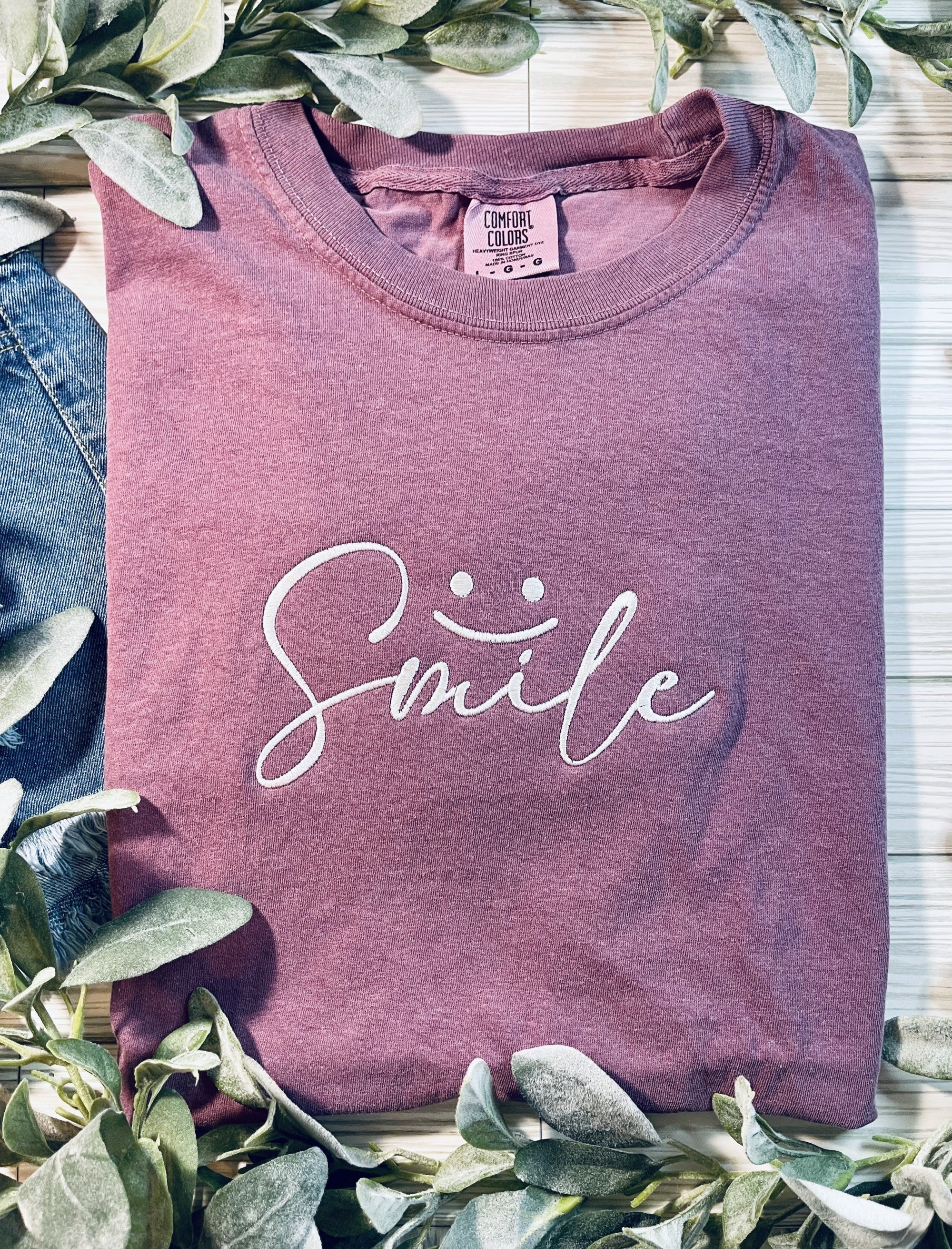 Smile (Embroidery T-Shirt)