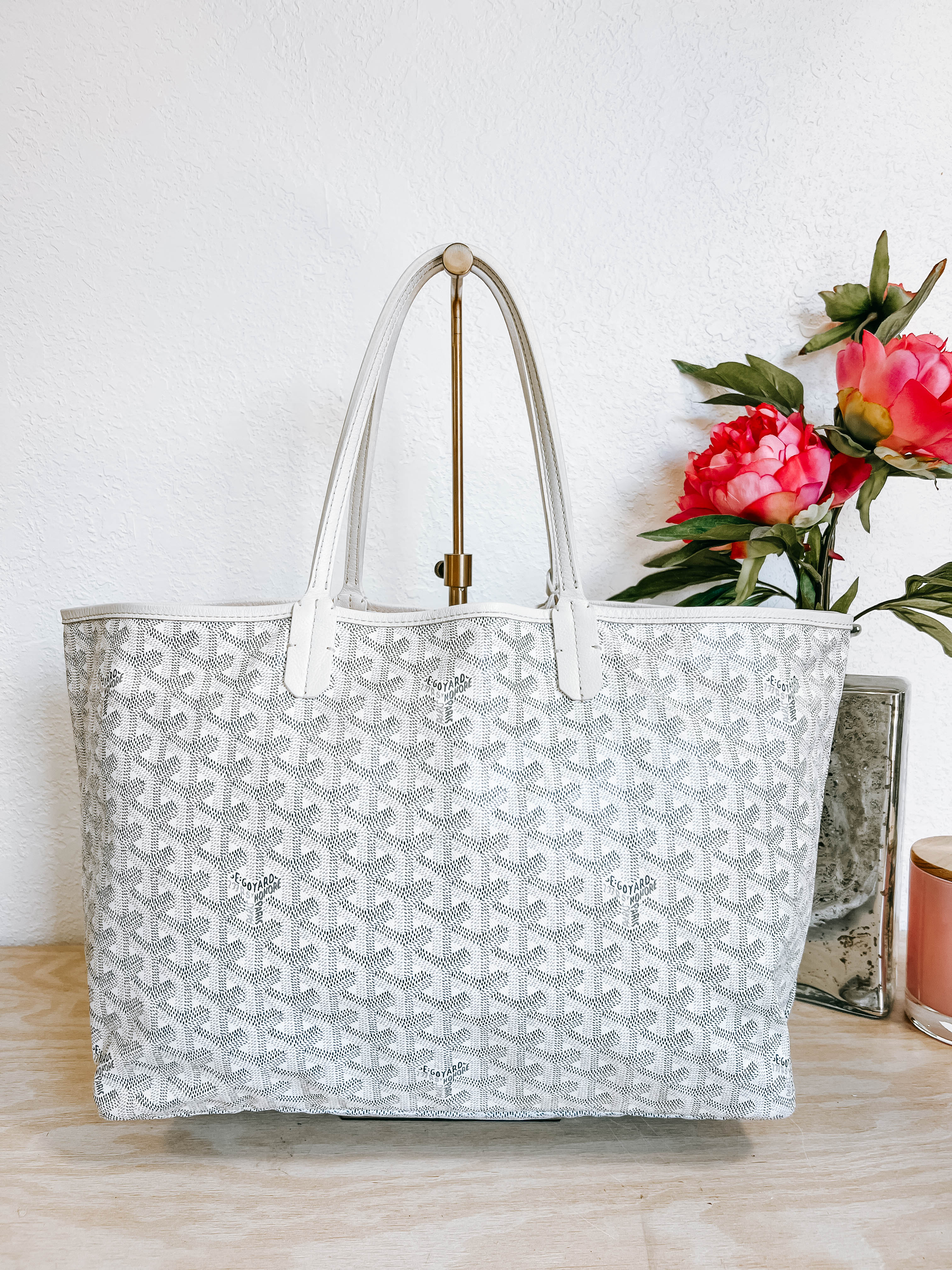 Pre-Owned Goyard St Louis PM Bag White | Have Need Want Luxury