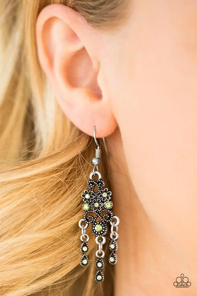 Paparazzi Spring Bling Green Earrings Lisa Abercrombie S Paparazzi Spring Bling Green, Green Chandelier Earrings Paparazzi