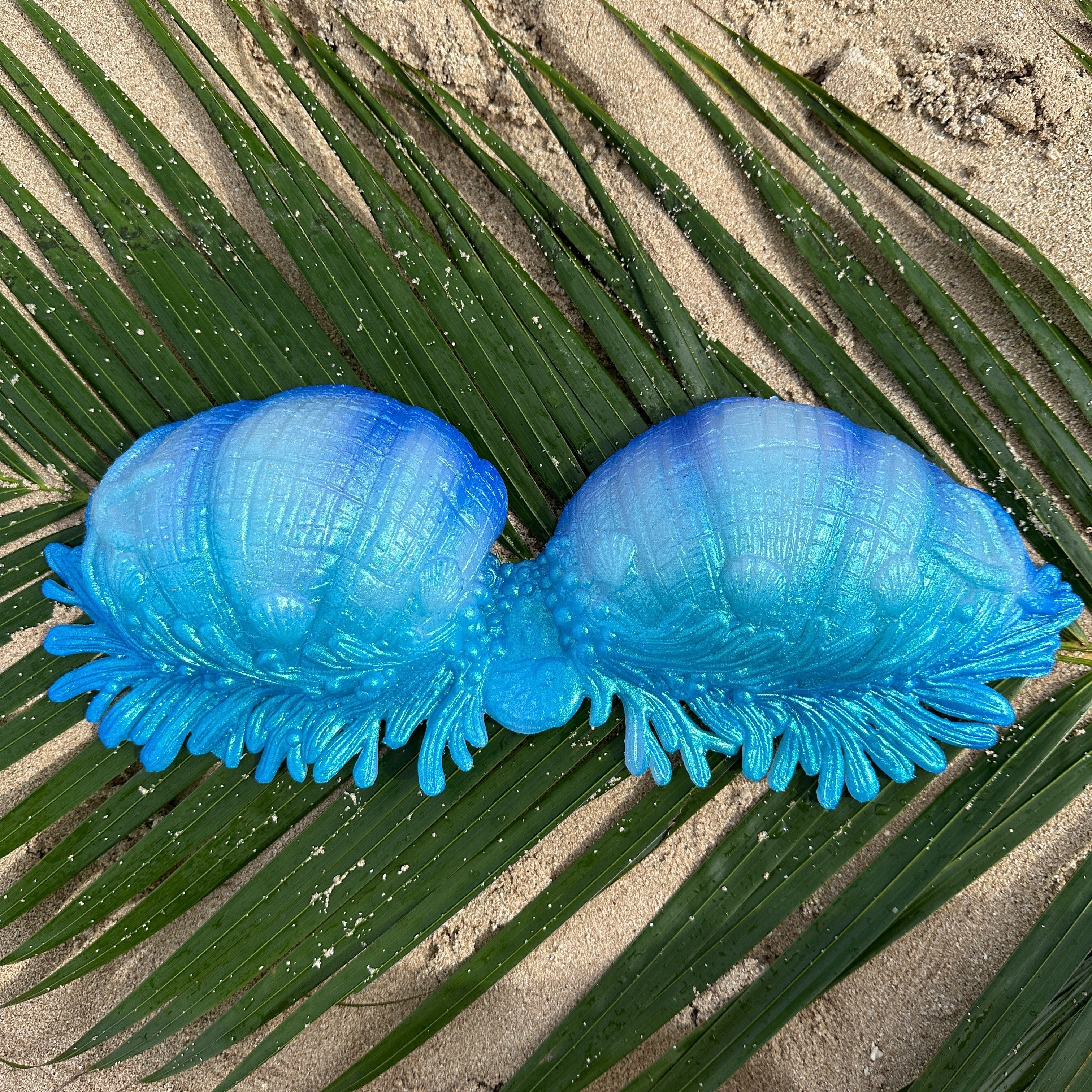 オールドノリタケ　デコレディ　人魚　 フィンガー　マーメイドボール Idol tops | Mermaid Kariel | Stylish Mermaid Tops, Mermaid
