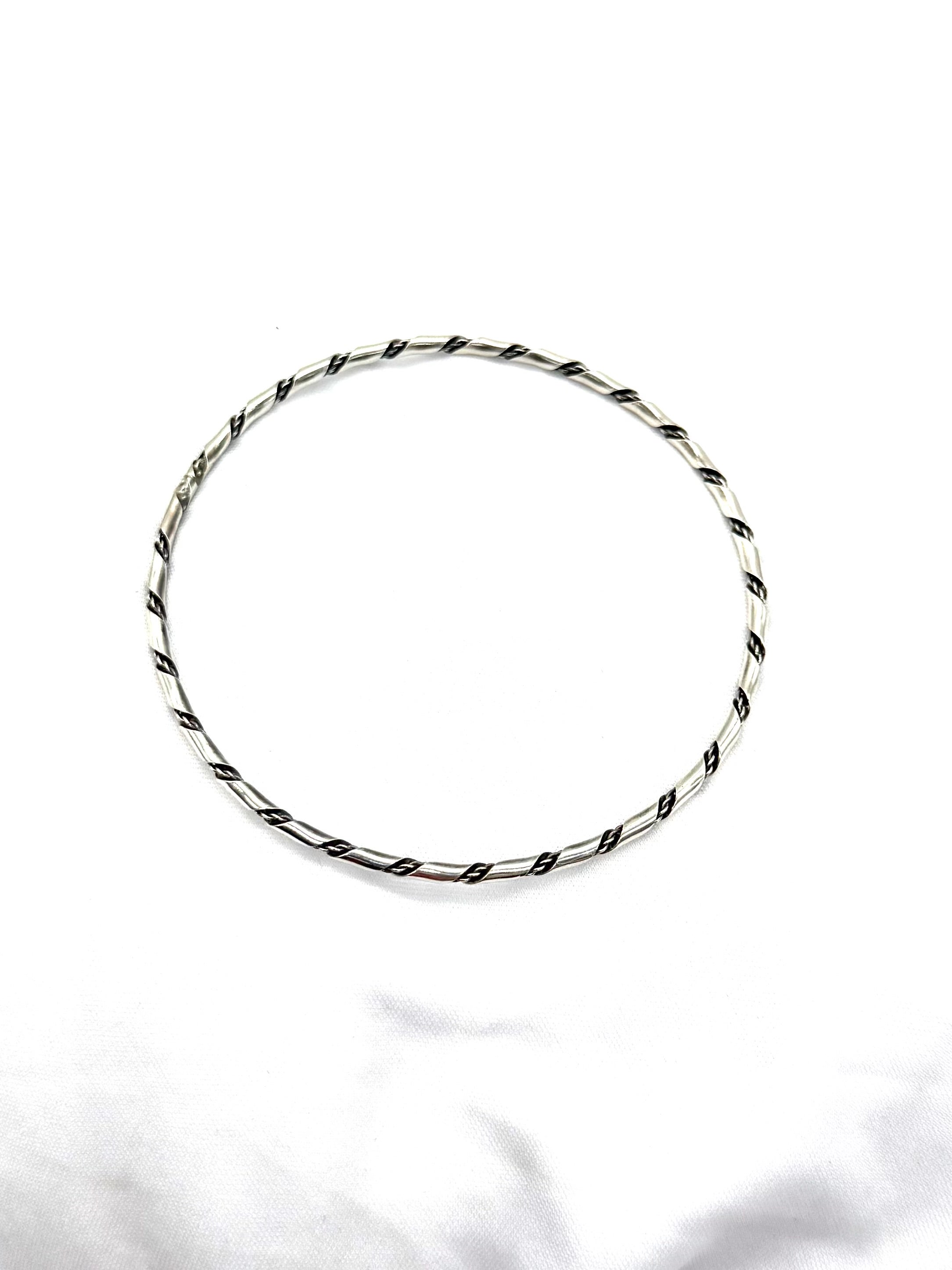 Silver Cut Bangle-2 | Homepage title