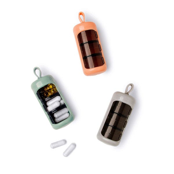En Route Care Capsule Pill & Vitamin Case