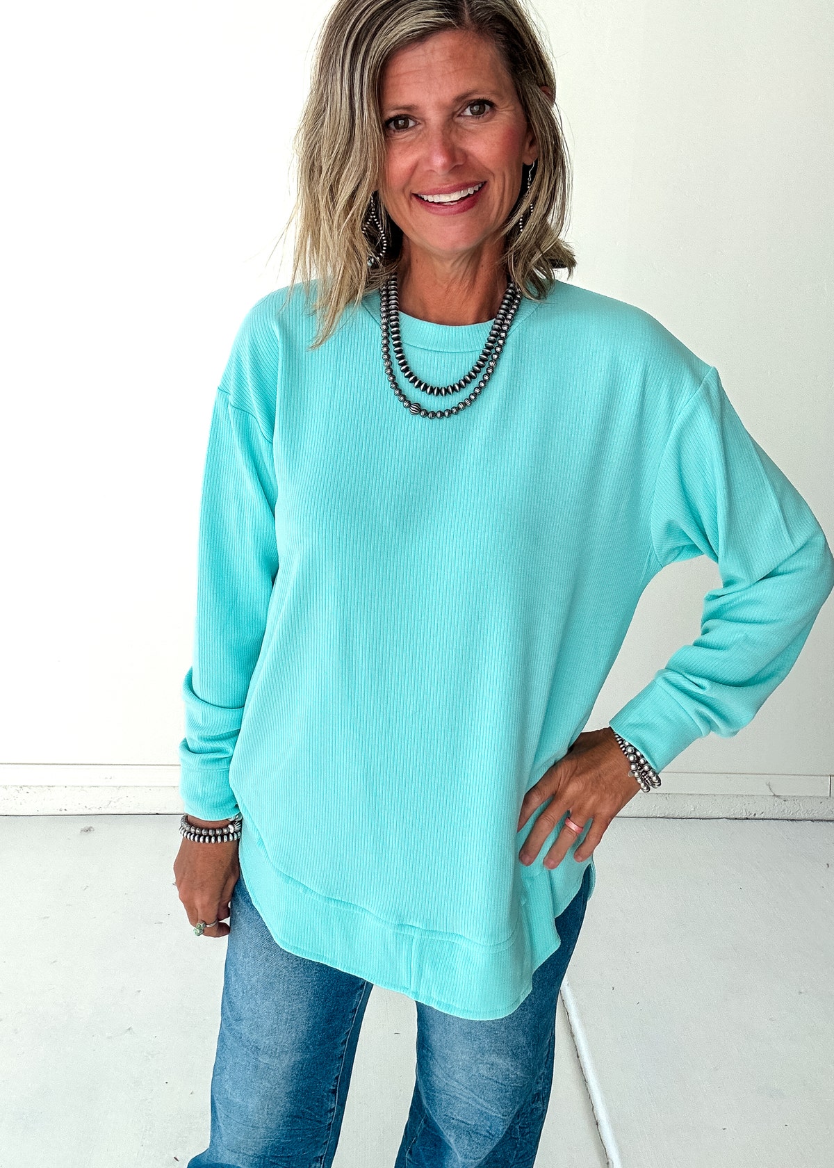 Ribbed Curved Hem Pullover | 6 Colors | Small to 3X *Final Sale 