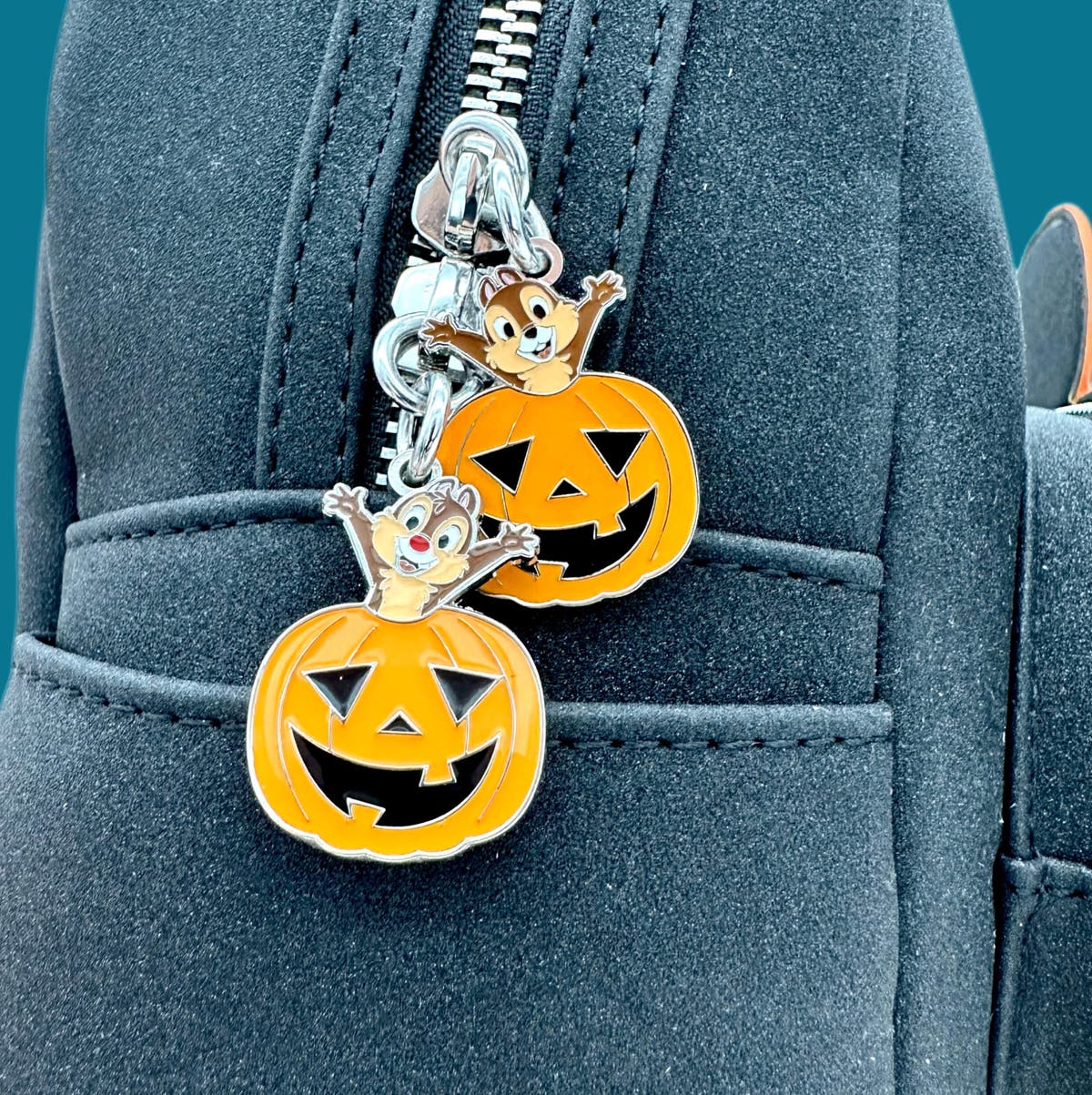 Loungefly Halloween Mask and Pumpkin Backpack Minnie-Mouse-GlowintheDark-  main image 2
