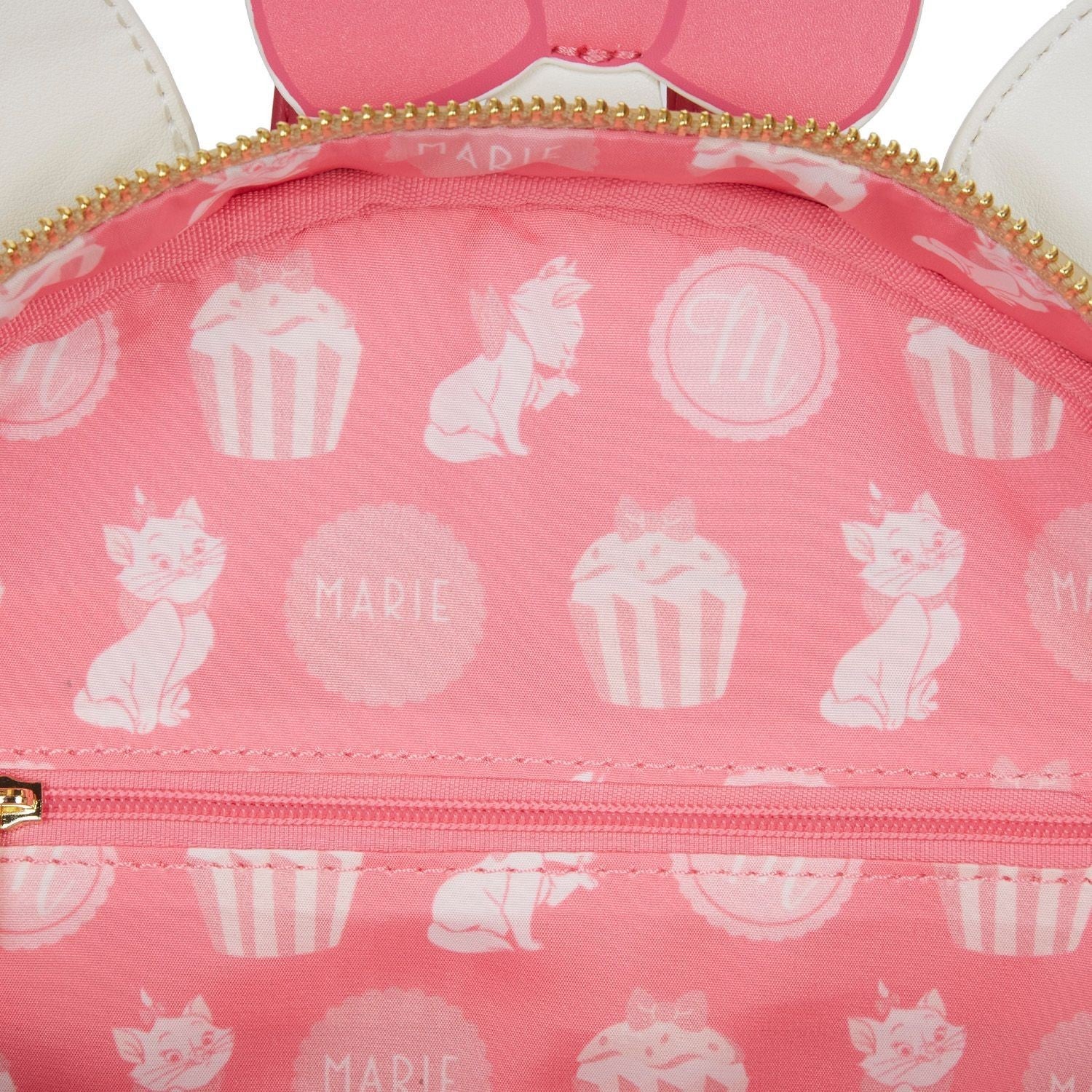 ☆Disney限定Loungefly超レア マリーカップケーキミニBackpack☆ LOUNGEFLY Disney Marie Sprinkle Cupcake Cosplay Mini