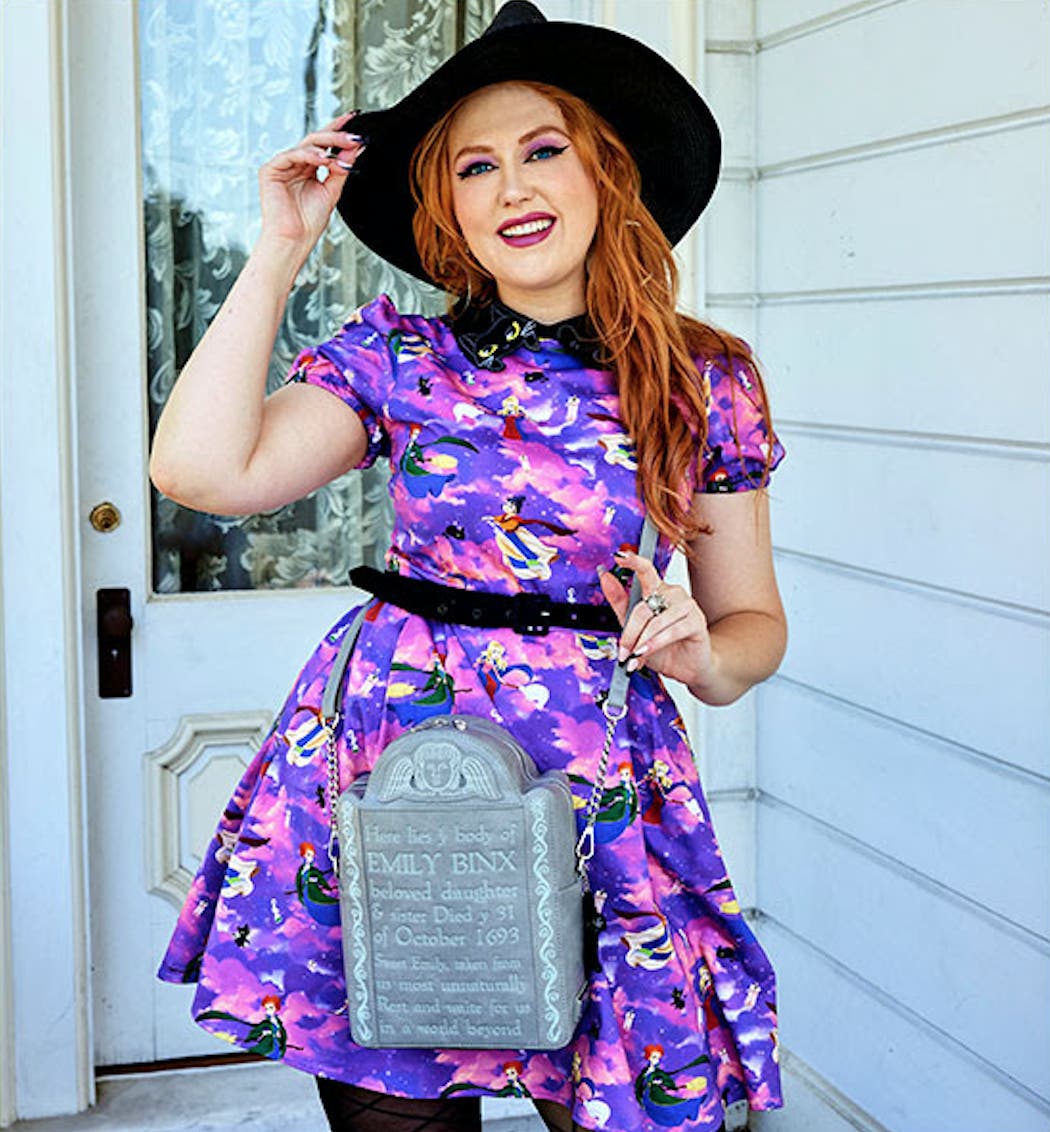 ショルダーバッグ・ポシェット Loungefly Disney Hocus Pocus Book Crossbody Bag LOUNGEFLY Stitch Shoppe Disney Hocus Pocus Emily Binx
