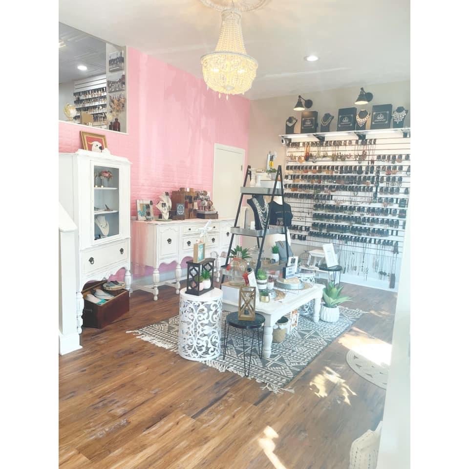 All That Glitters Boutique